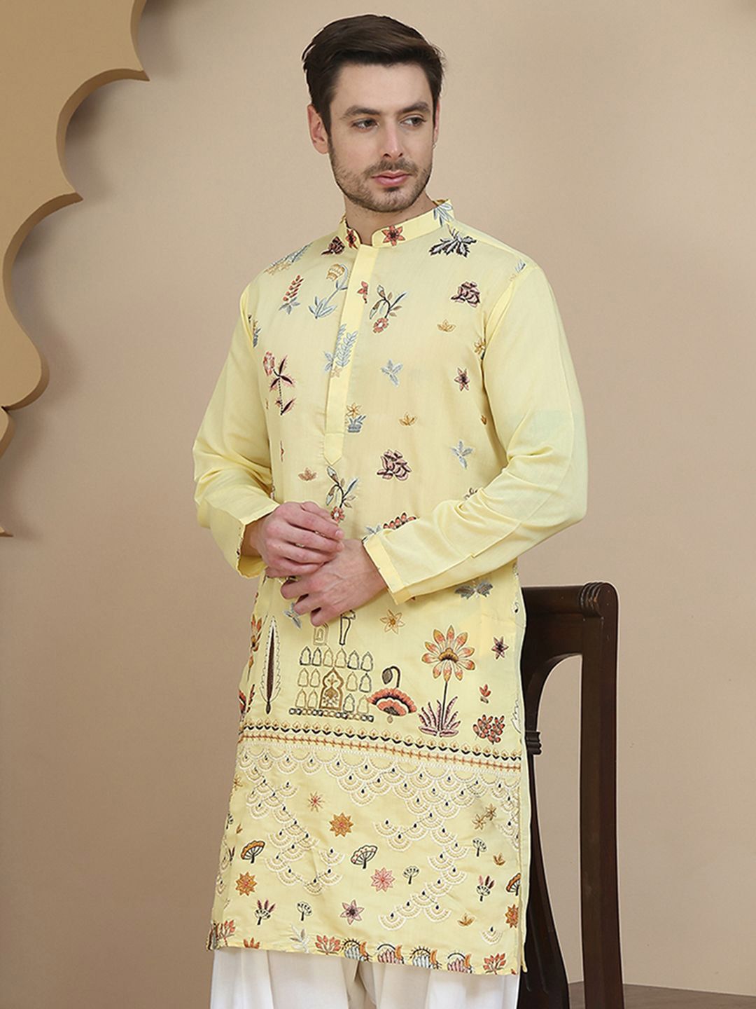Jompers Men Floral Embroidered Chikankari Kurta-picture-21