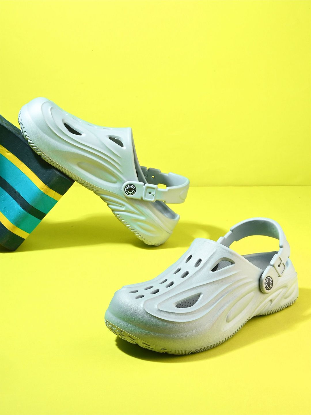 AfroJack Men Clogs-picture-20