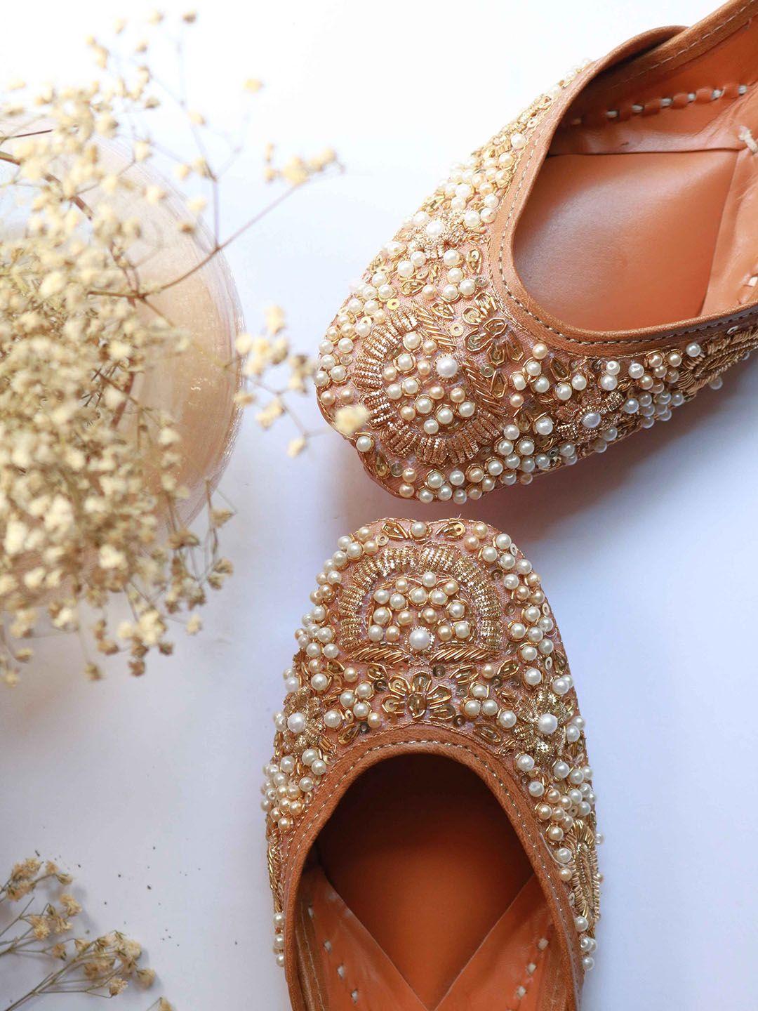 Amaryllis for her Women Embellished Mojaris Flats-picture-10