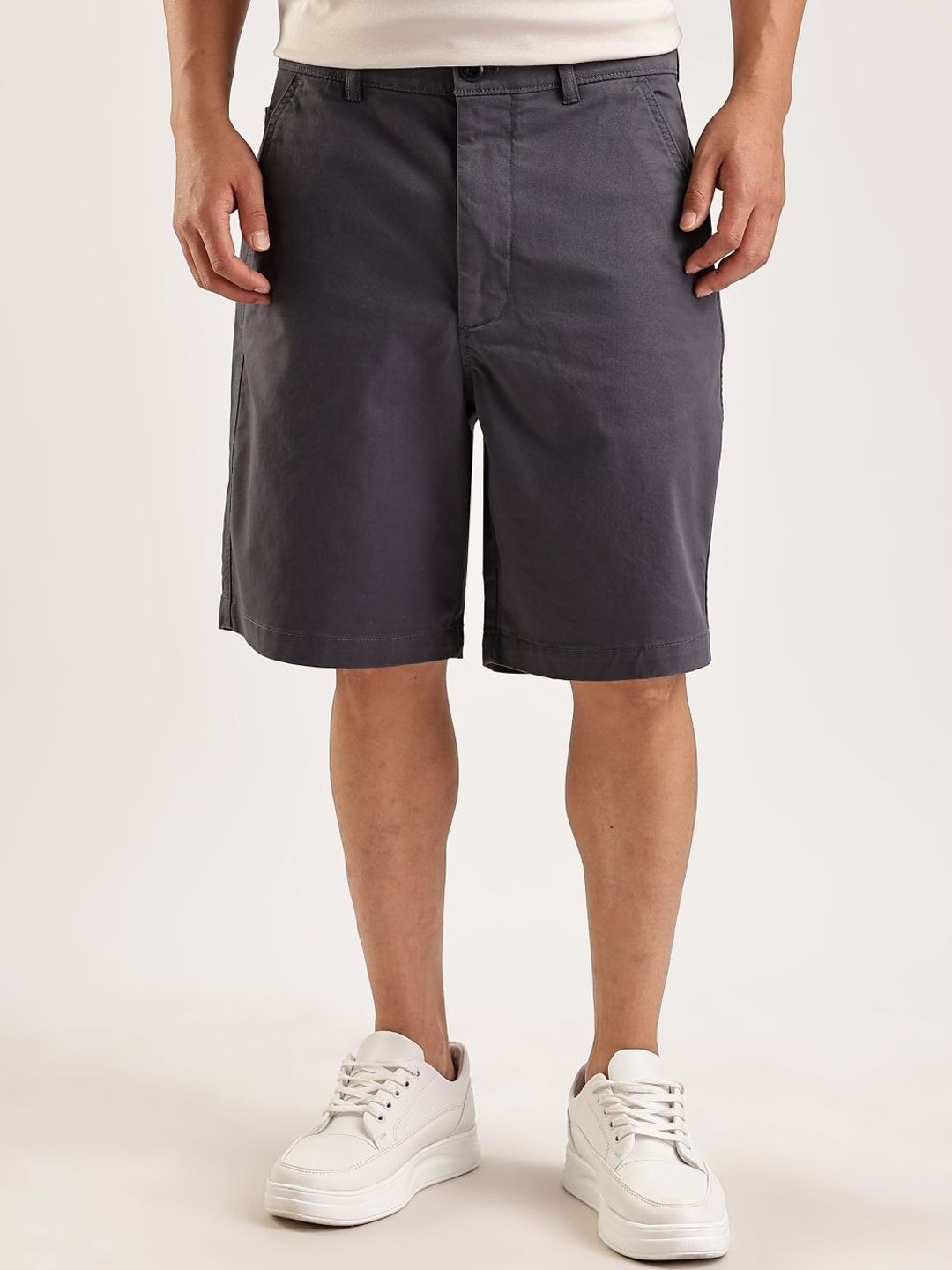 Calvin Klein Jeans Men Cotton Mid-Rise Loose Fit Regular Shorts-picture-28