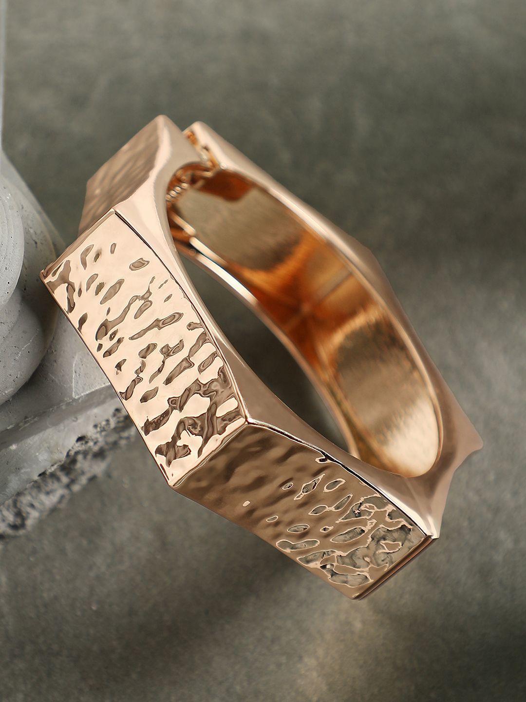SOHI Gold-Plated The Dented-Bolt Wraparound Bracelet-image-8