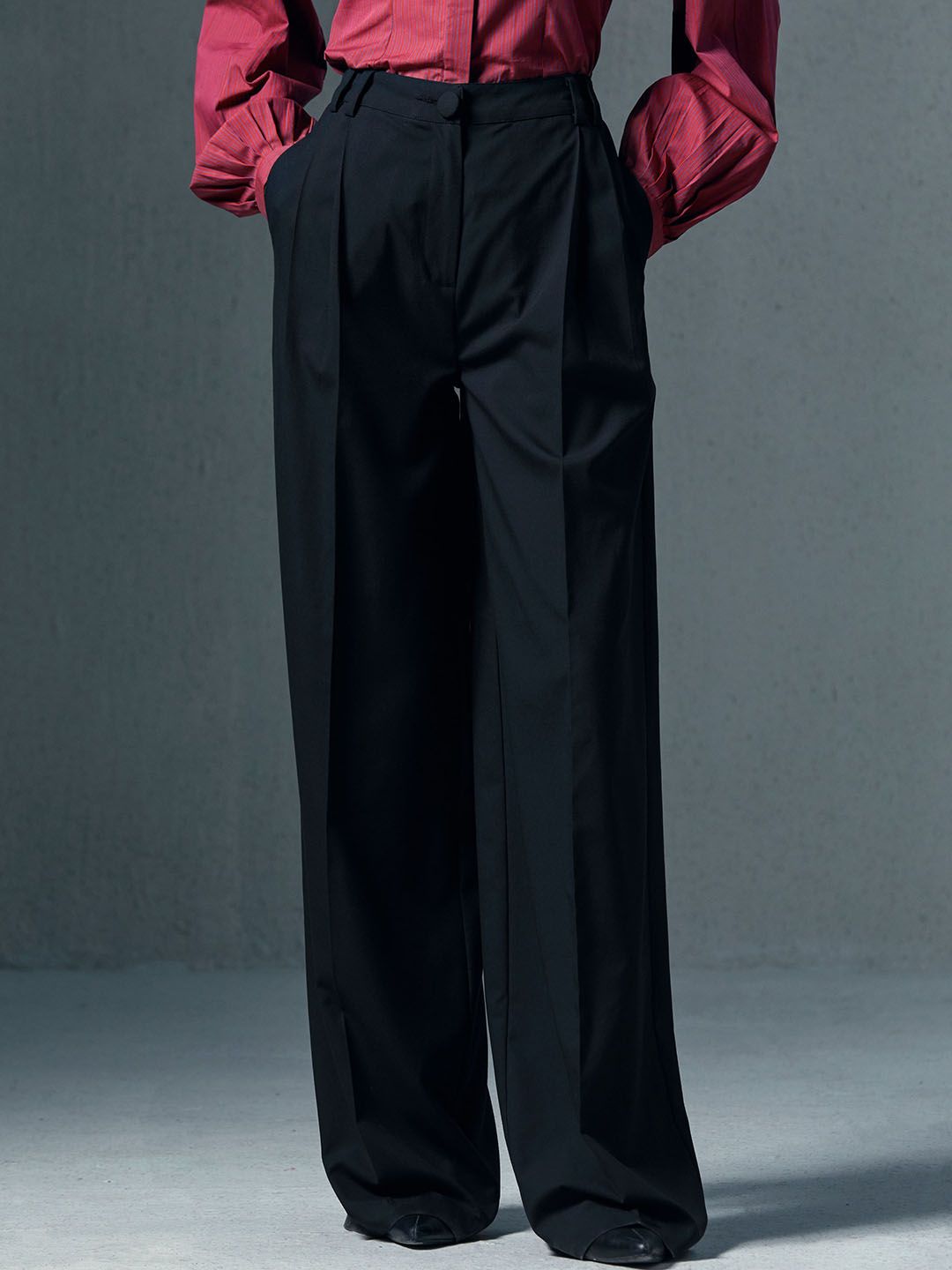 QUA Women Comfort Straight Fit High-Rise Trousers-picture-37