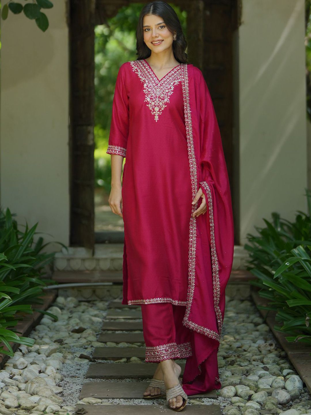 Libas Women Floral Yoke Design Regular Kurta with Trousers & With Dupatta-image-16