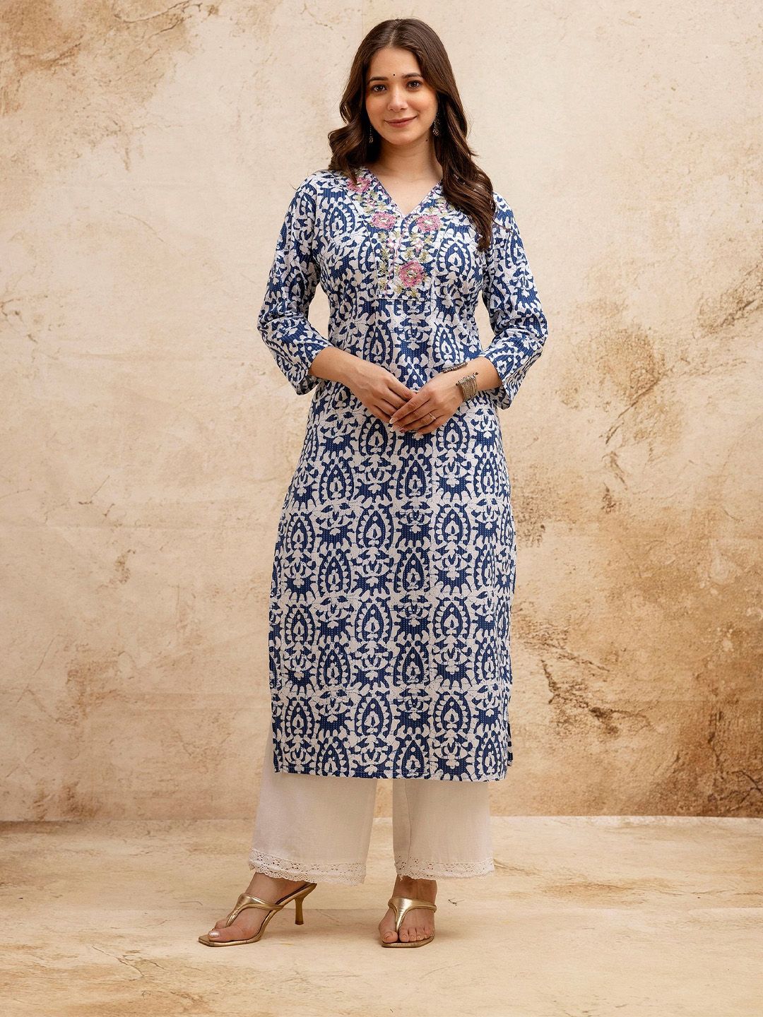 SURHI Floral Printed Thread Work V-Neck Straight Pure Cotton Kurta-picture-39
