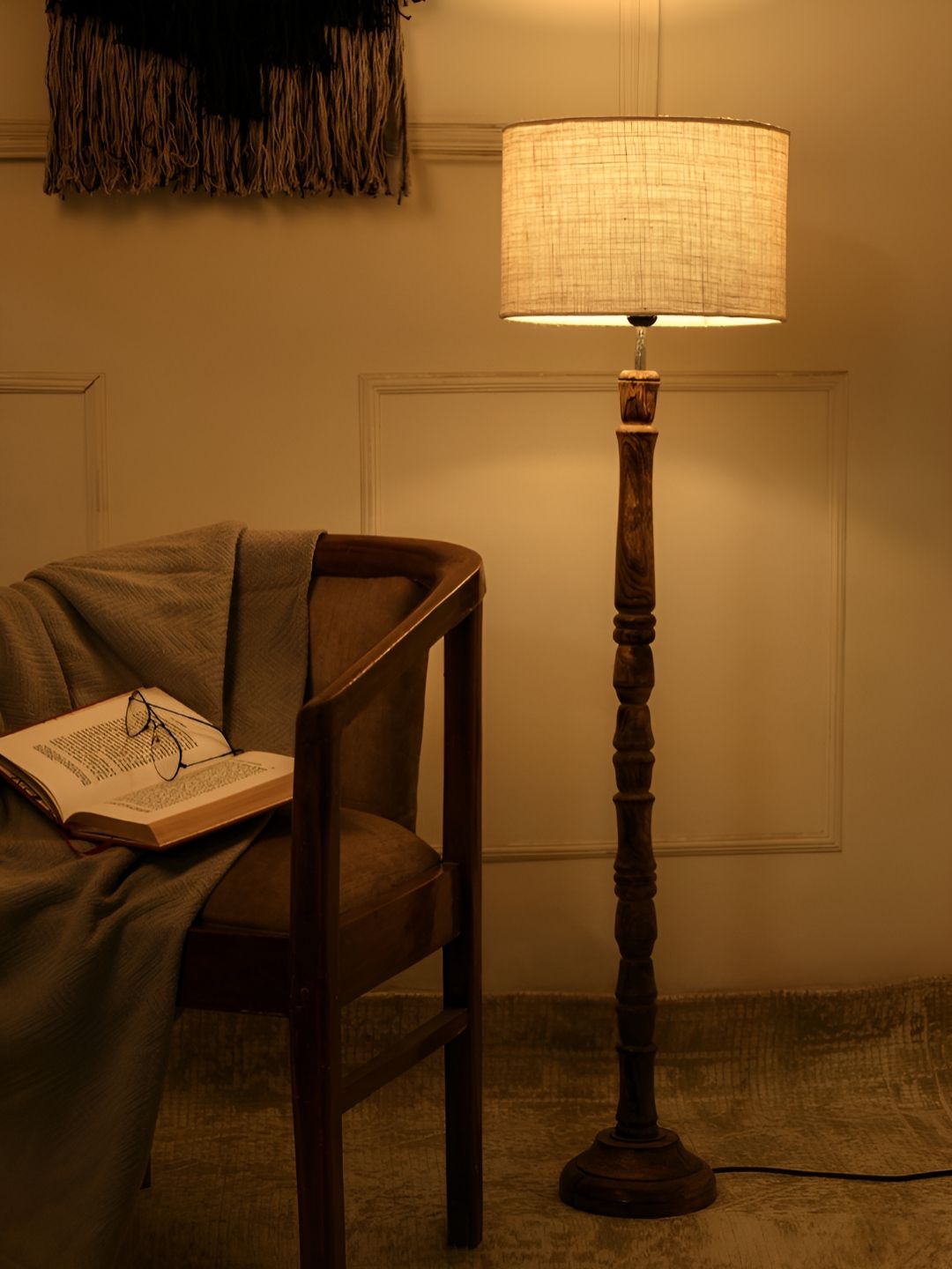 green girgit green girgitWhite Wooded Floor Lamps-picture-0