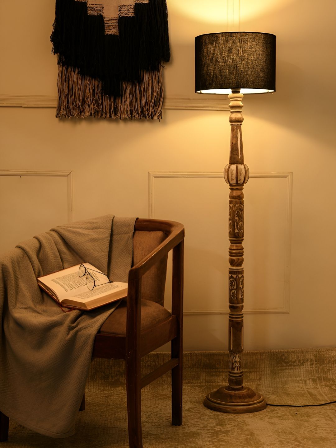 green girgit Black & Beige Wooden Cylindrical Floor Lamps With Shade-image-30