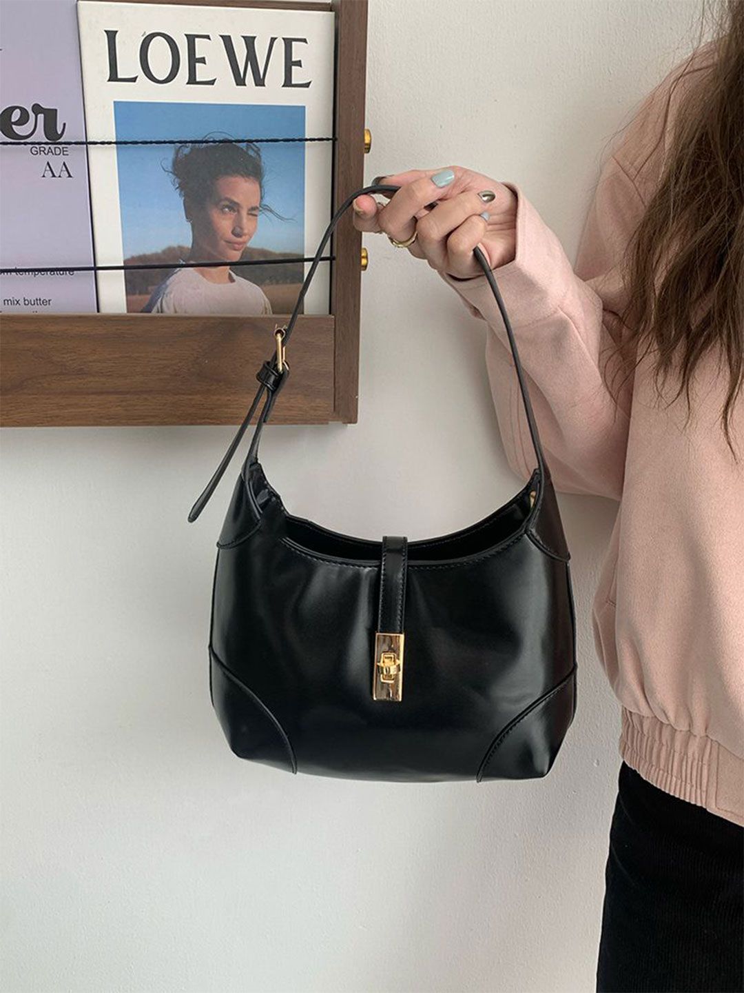 corsica DressBerry PU Oversized Structured Shoulder Bag with Tasselled-picture-17