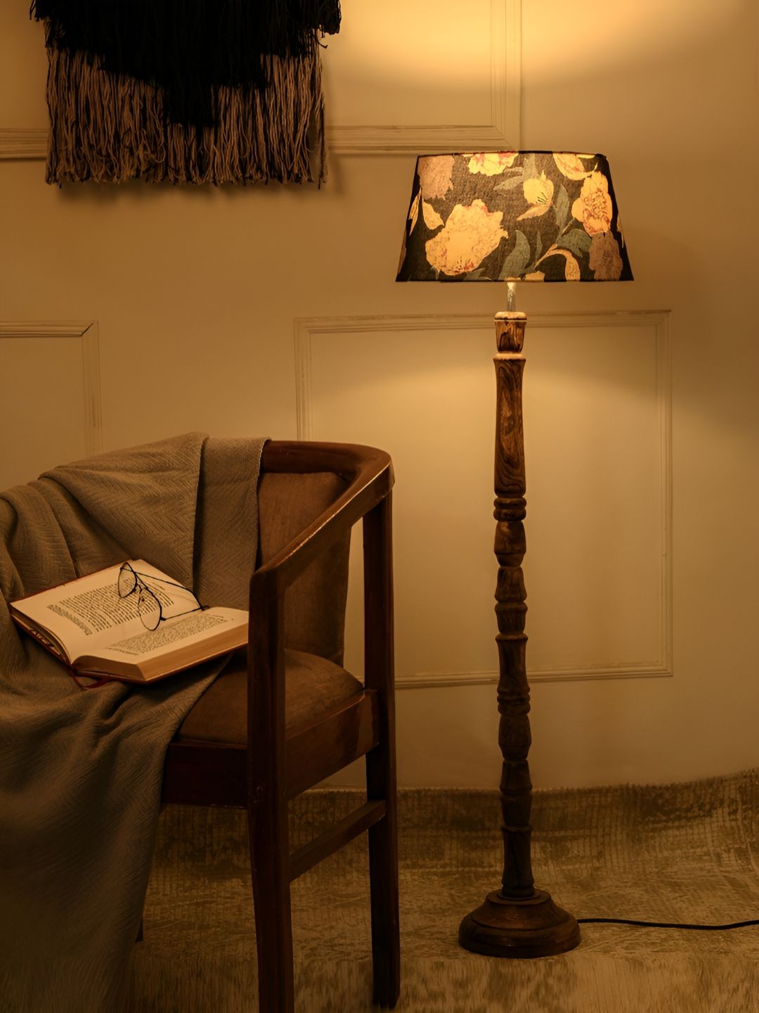 green girgit Black & Blue Printed Wooded Floor Lamps-picture-22