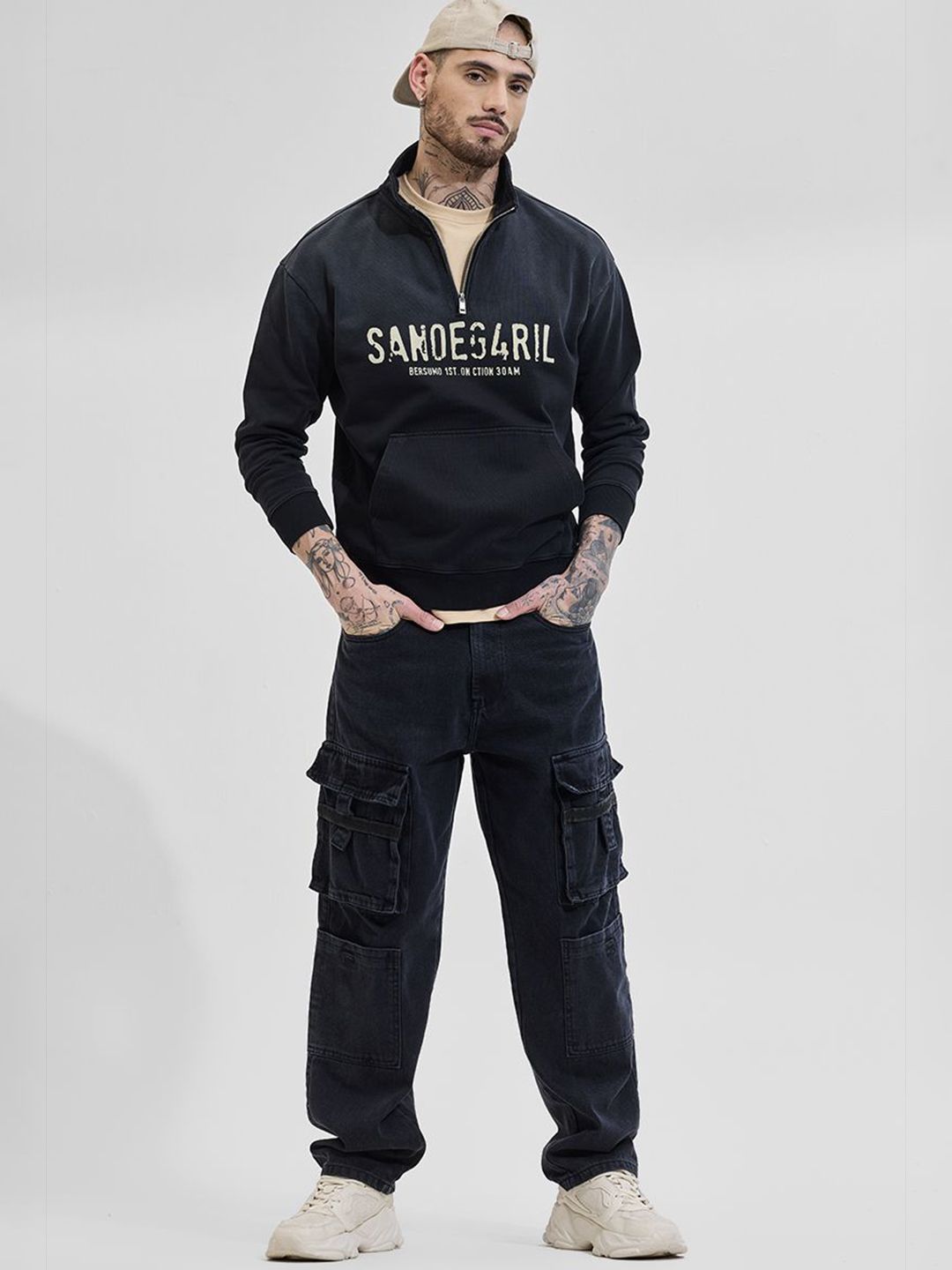 Snitch Men Black Graphic Print Sweatshirts