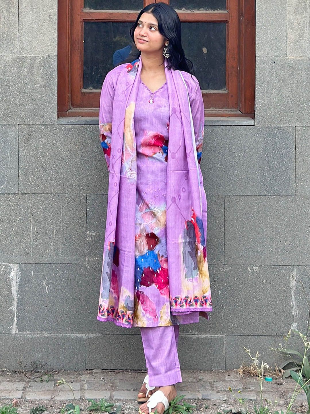 Amodra Women Abstract Embroidered Regular Beads and Stones Pure Cotton Kurta Sets-picture-15