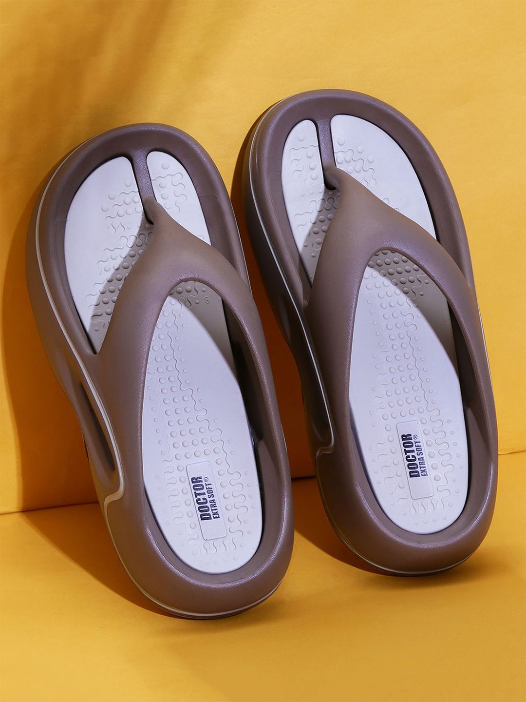 DOCTOR EXTRA SOFT Men Comfort V-Shape Thong Flip-Flops-image-24