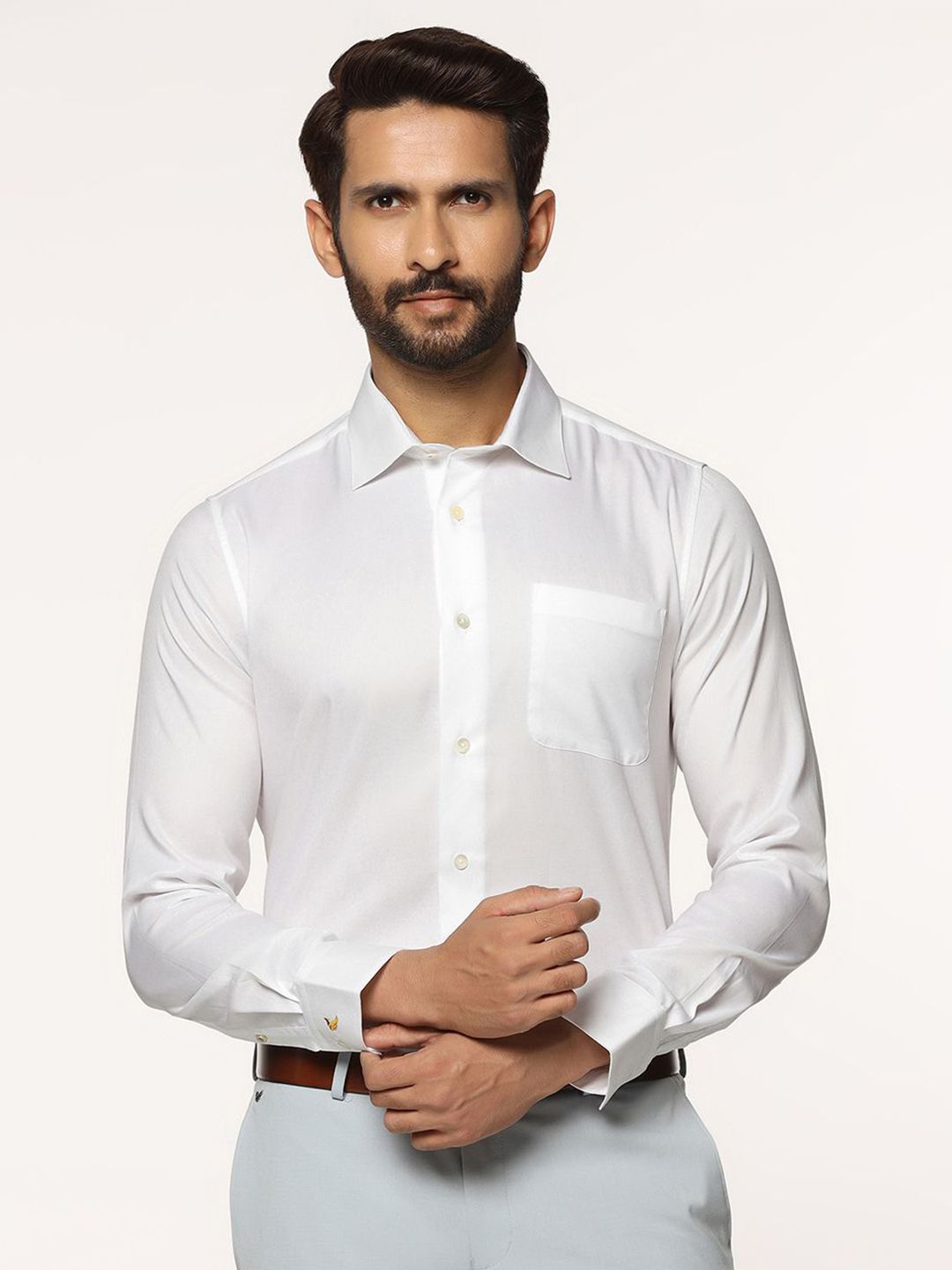 Blackberrys Men India Slim Fit Solid Spread Collar Cotton Casual Shirt-picture-10