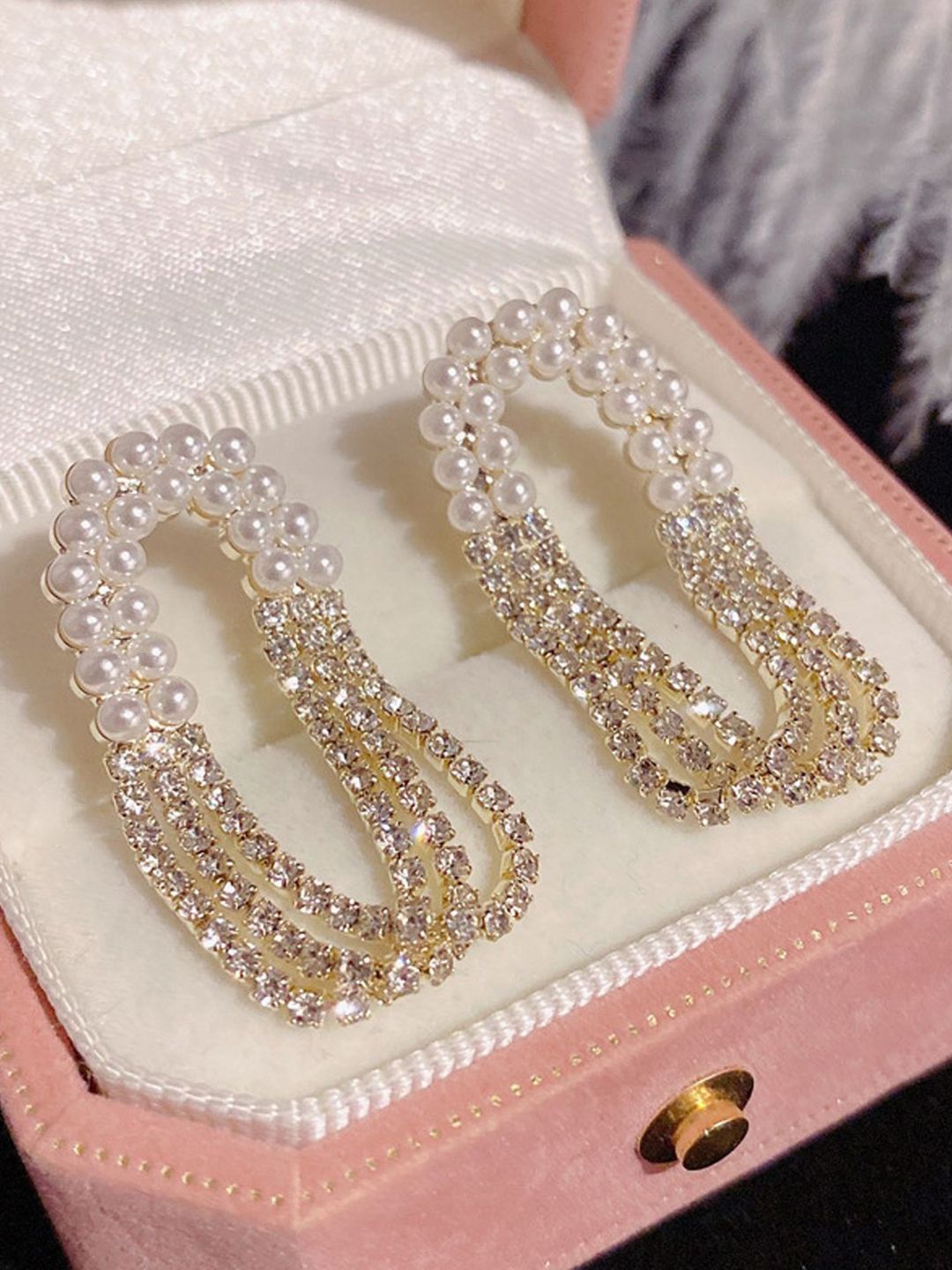 FIMBUL Gold-Plated Rhinestone Studded Oval Drop Earrings-picture-10