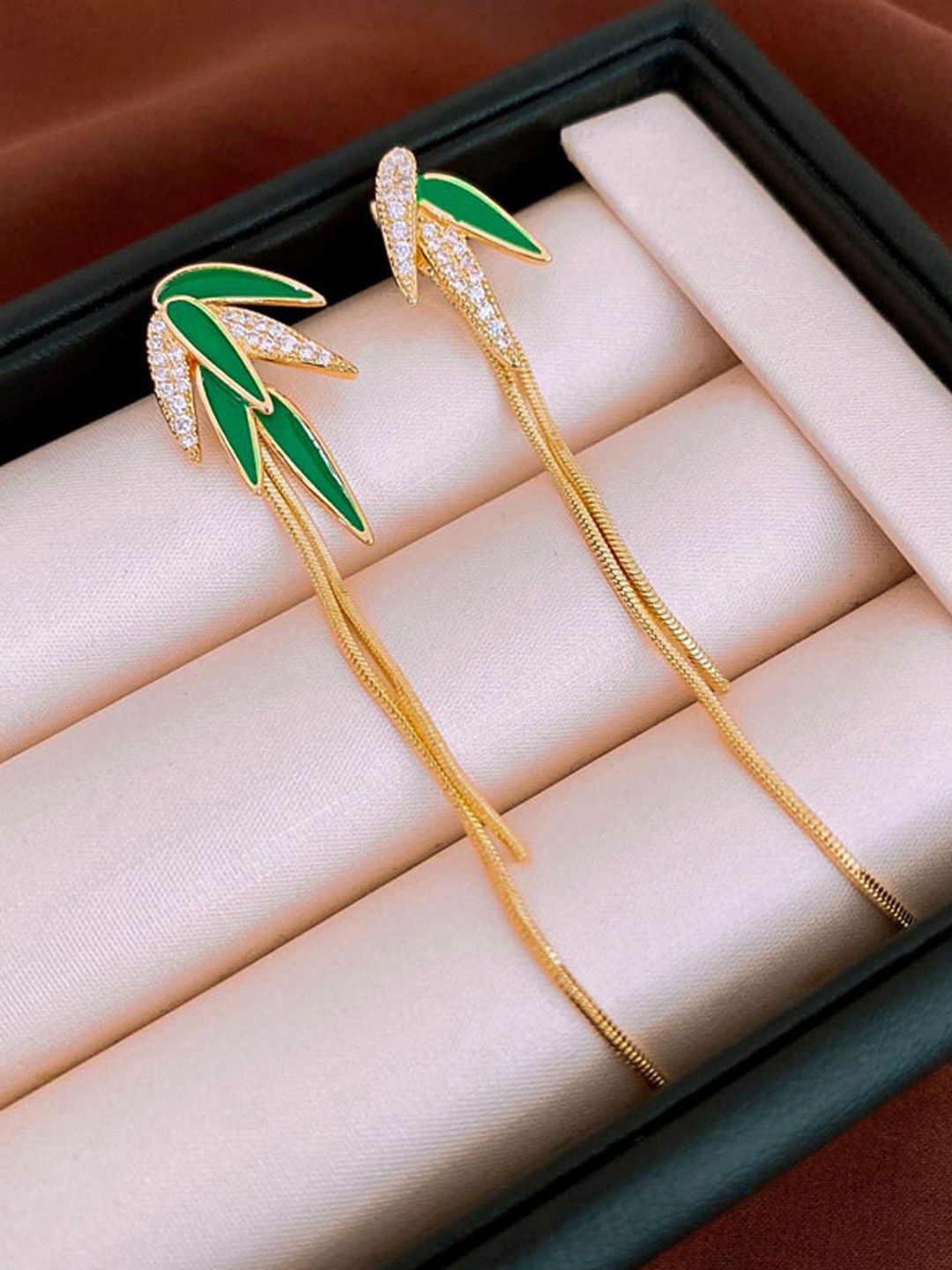 FIMBUL Gold-Plated Rhinestone Studded Leaf Shaped Drop Earrings-picture-18