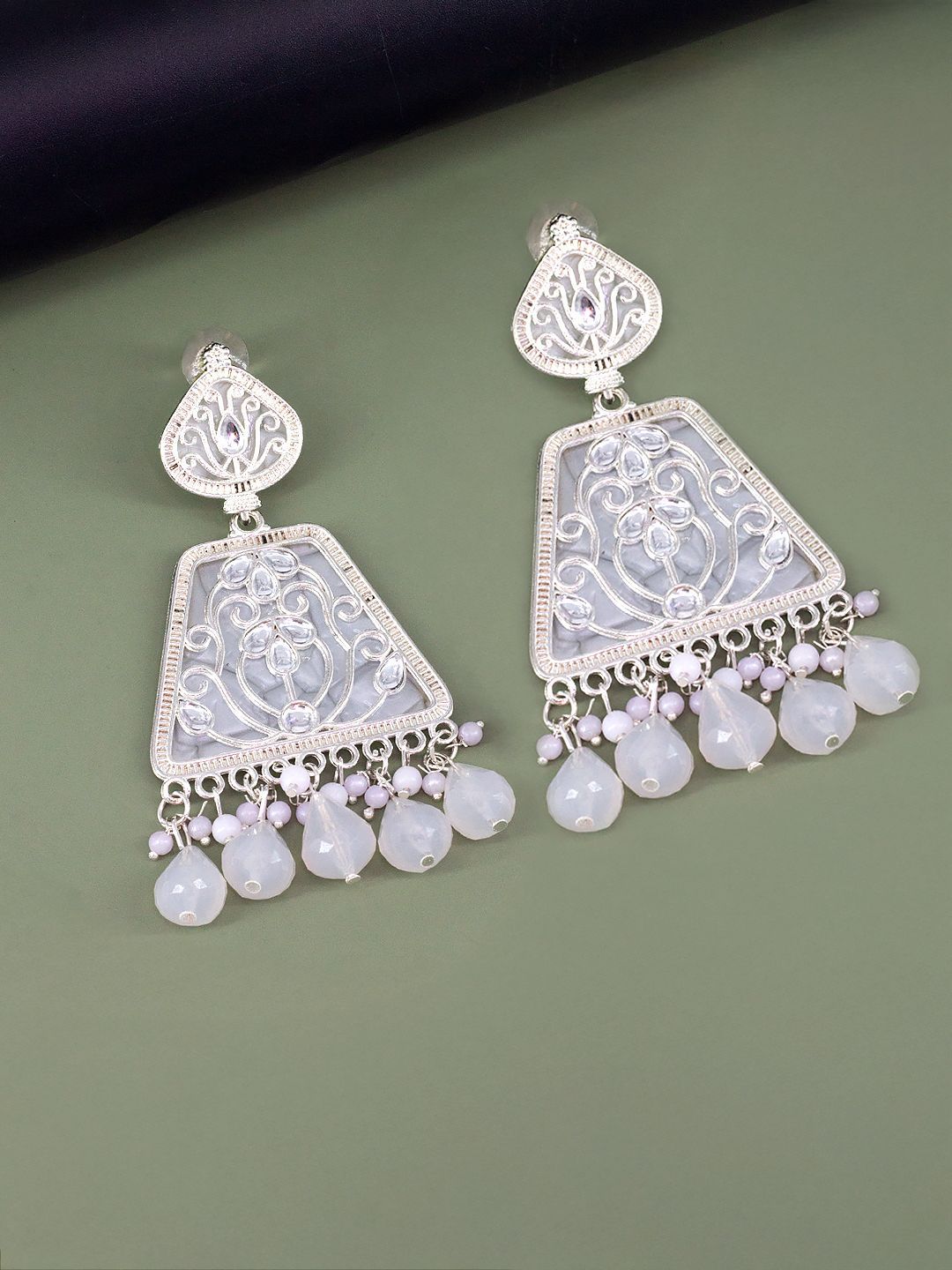 PRIVIU Floral Drop Earrings-picture-13