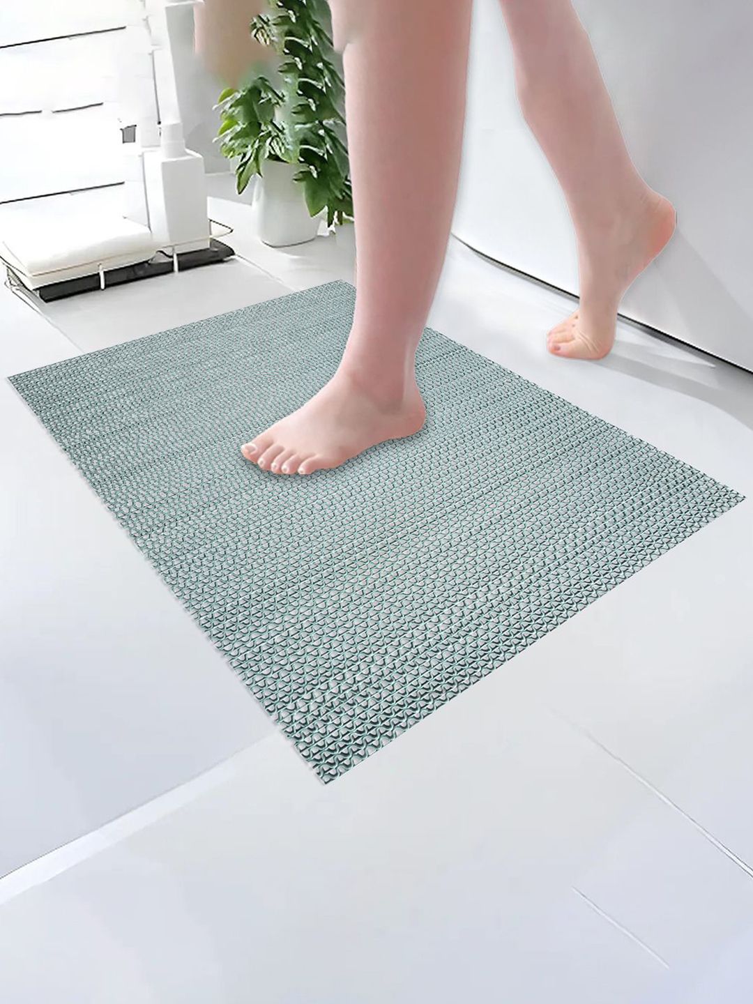 Kuber Industries Grey Textured 110 GSM Anti-Slip Multipurpose Long Lasting Bath Rug