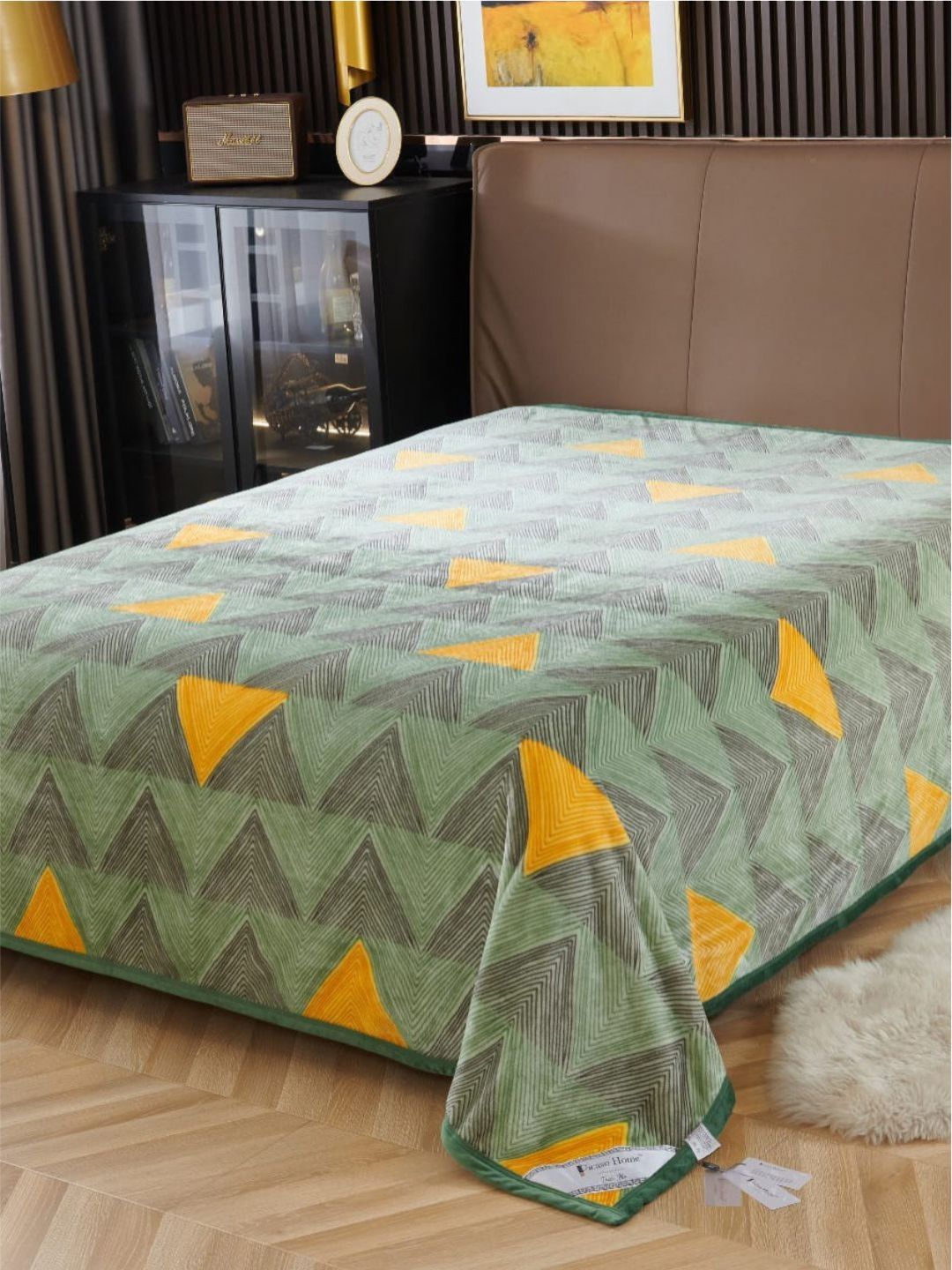 DREAM WEAVERZ Green & Yellow Geometric Heavy Winter 150 GSM Double Bed Blanket
