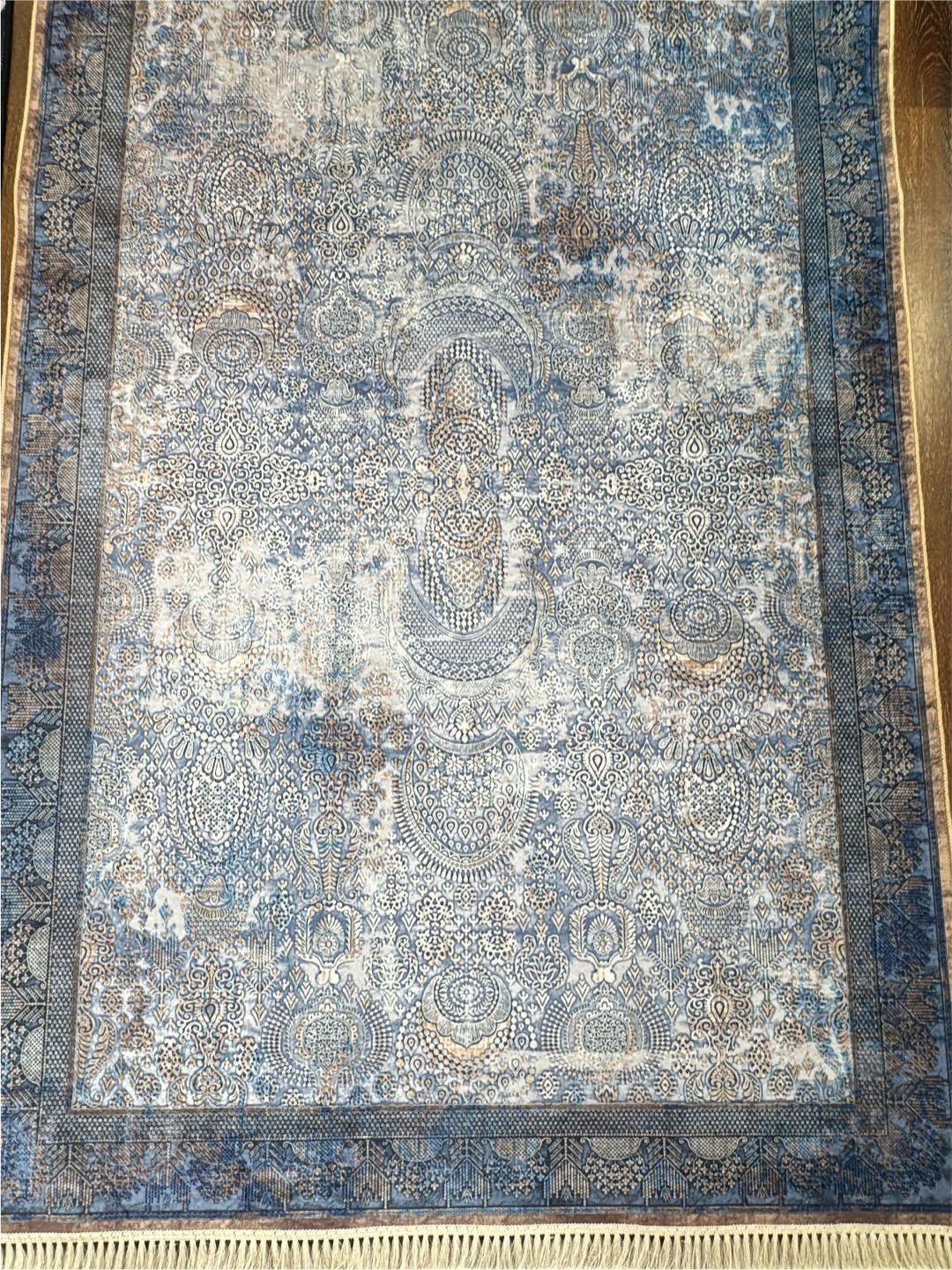 DREAM WEAVERZ Grey & Blue Printed Anti-Skid Long-Life Rectangular Floor Rug