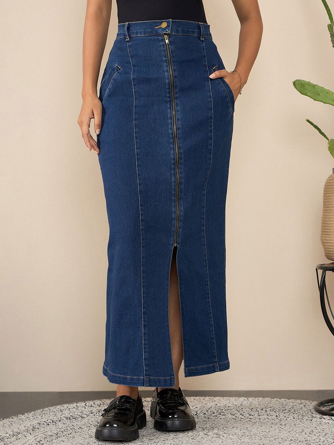Chemistry Straight Maxi Skirt With Slanting Zip Detail-picture-10