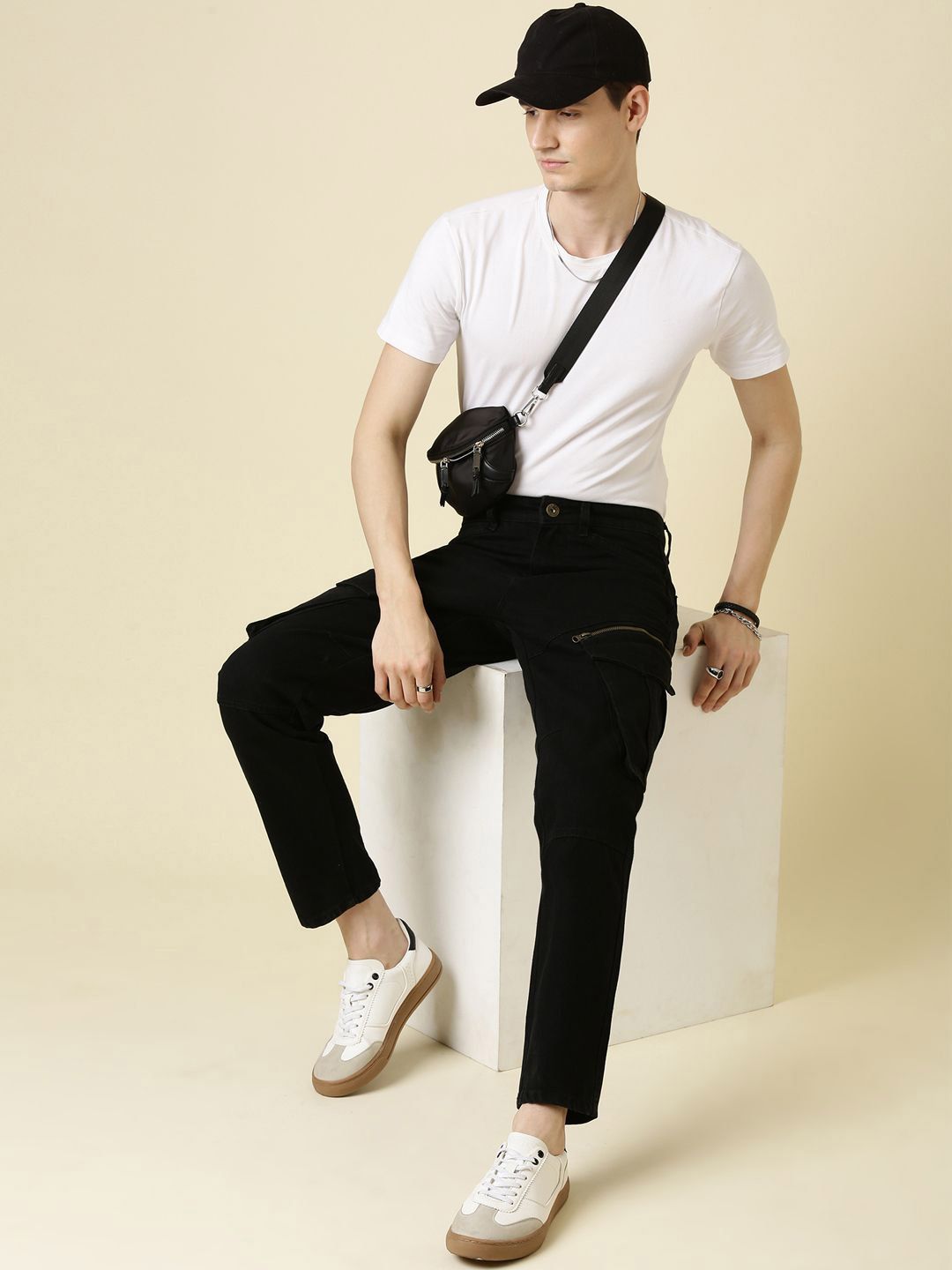 CINOCCI Men Relaxed Fit Jeans-picture-20