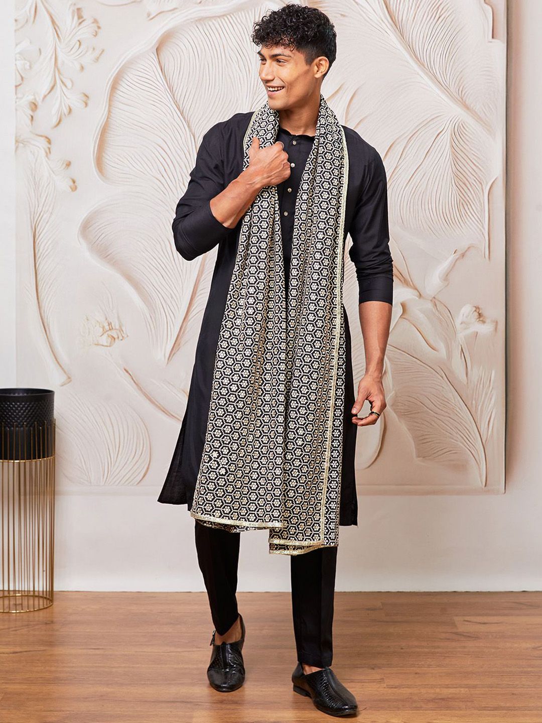 VASTRAMAY Men Regular Kurta with Pyjamas & With Dupatta-picture-31