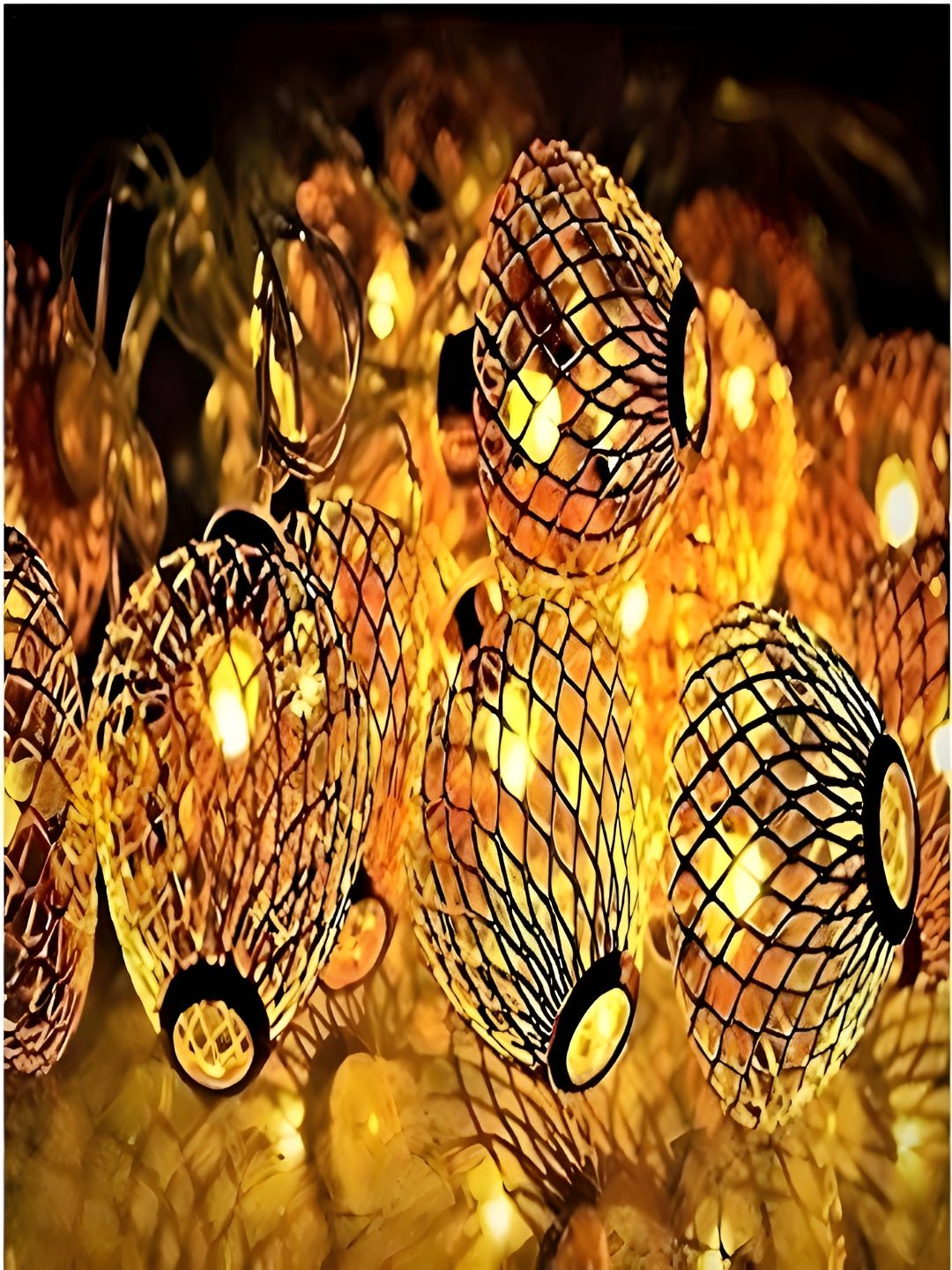 KAVYARA Gold-Toned & White Apple Shape String Lights-image-47