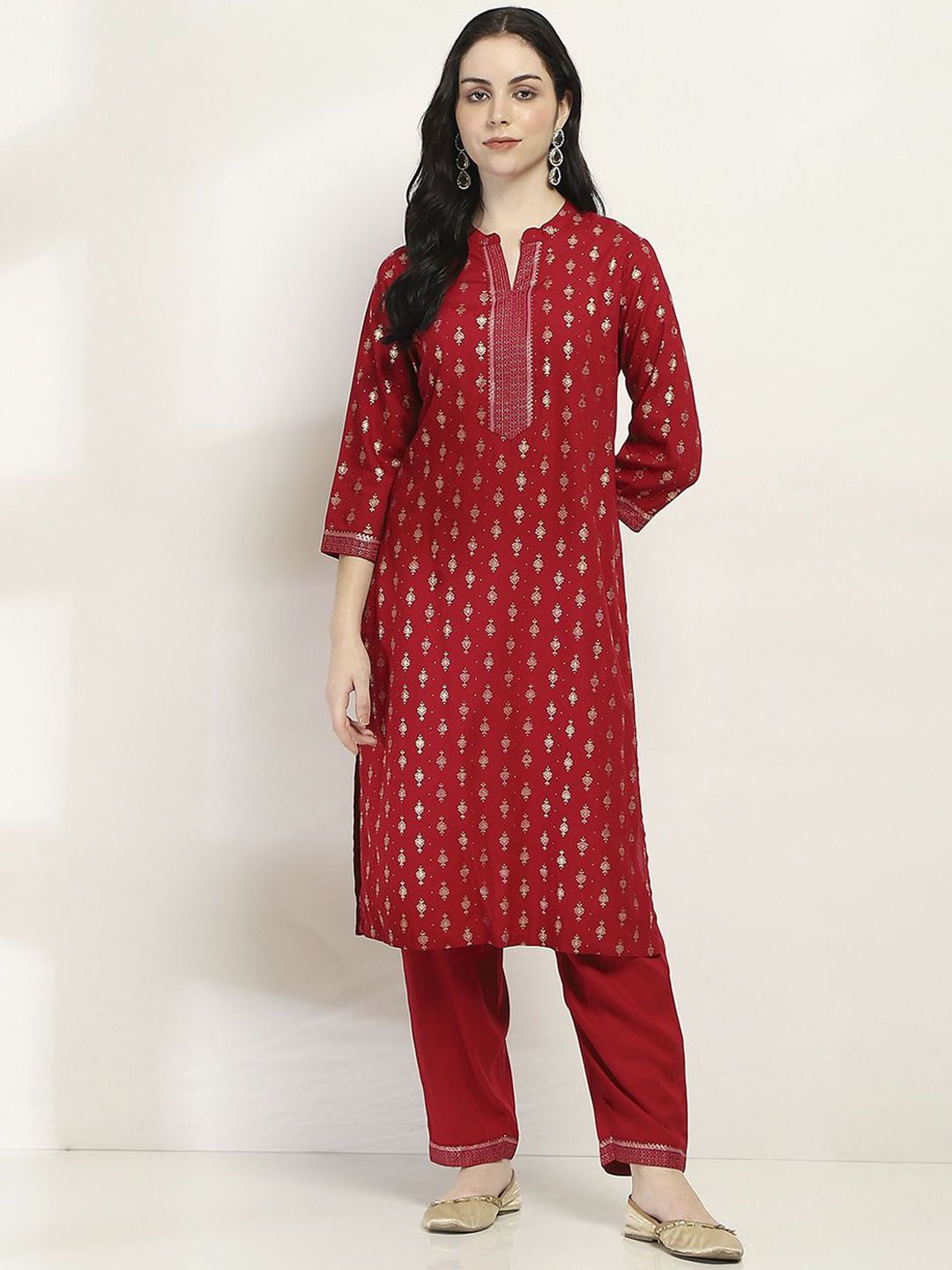 Rangriti Ethnic Motifs Printed Mandarin Collar Zari Straight Kurta with Trouser