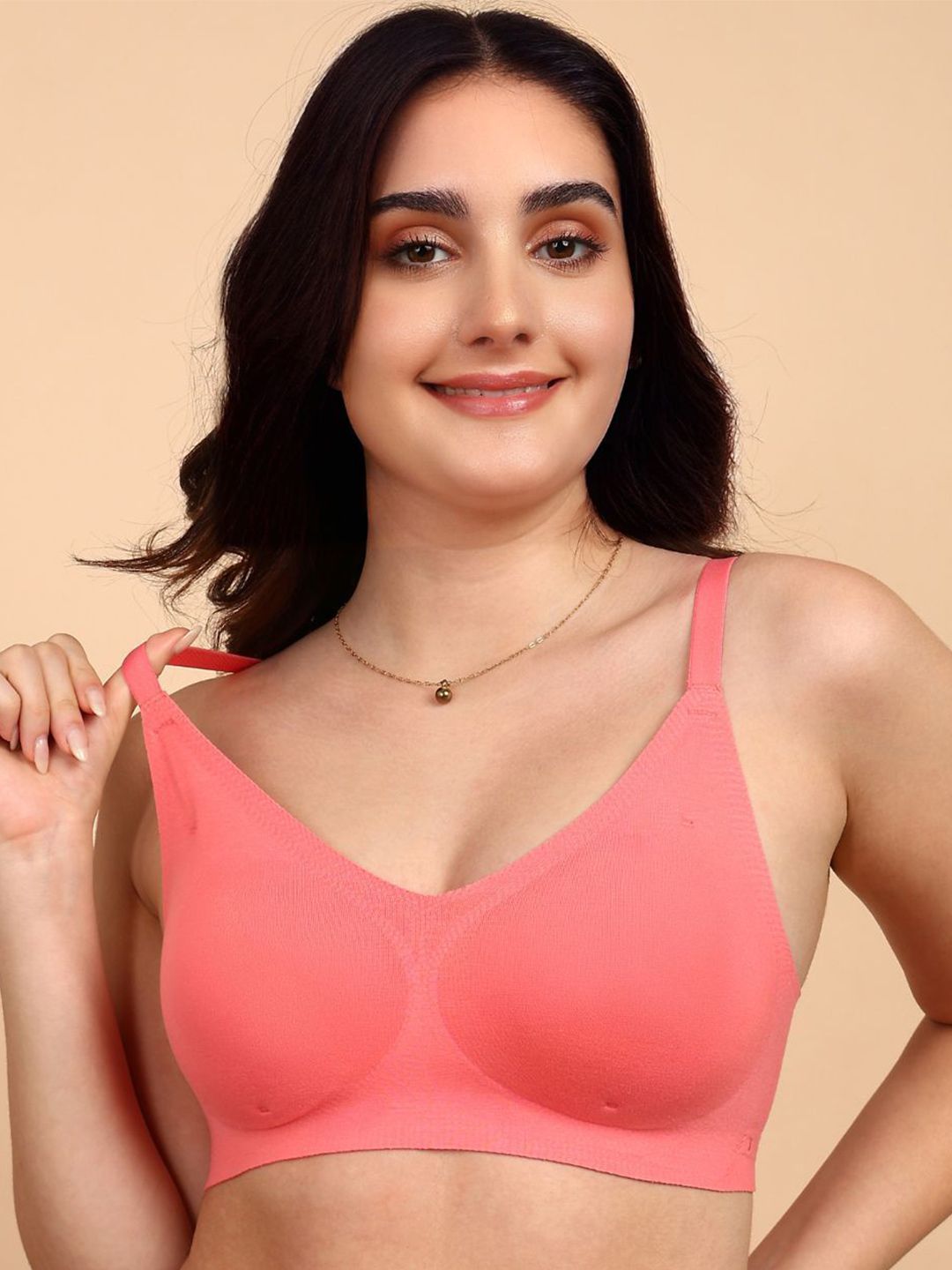 Dressberry Invisi-Fit Cotton Spandex Lightly Padded Seamless Bra
