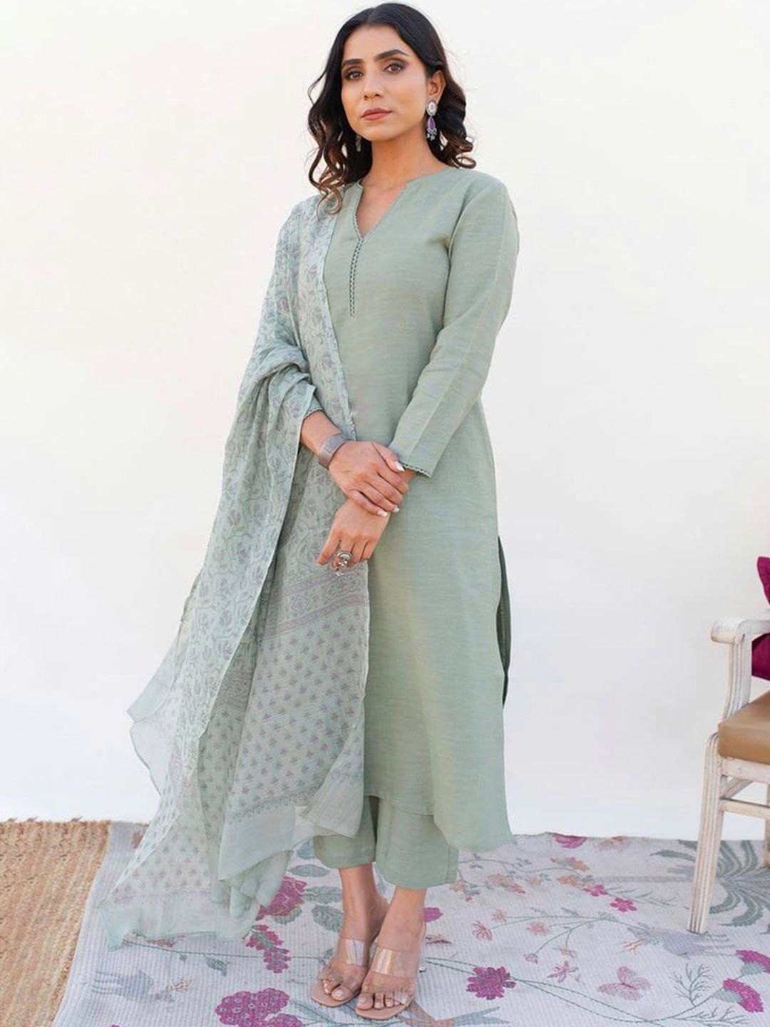 DMUNESH FASHION Mandarin Collar Straight Kurta With Troiusers And Dupatta