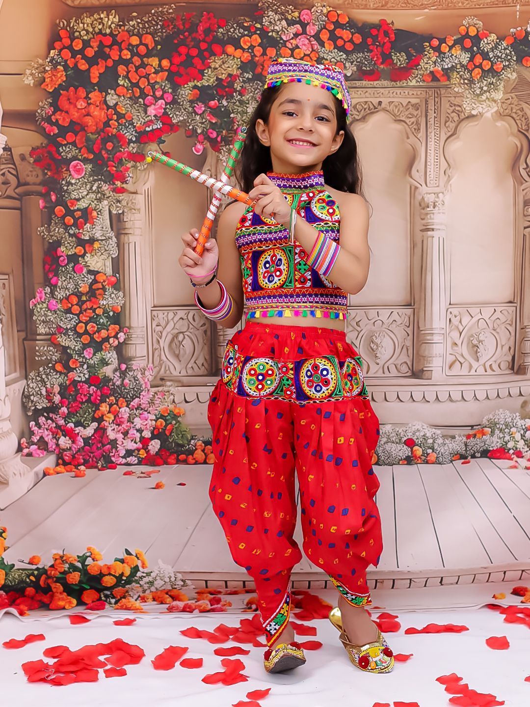 KID1 Girls Embroidered Sleeveless Thread Work Pure Cotton Top With Dhoti Pants With Cap-picture-23