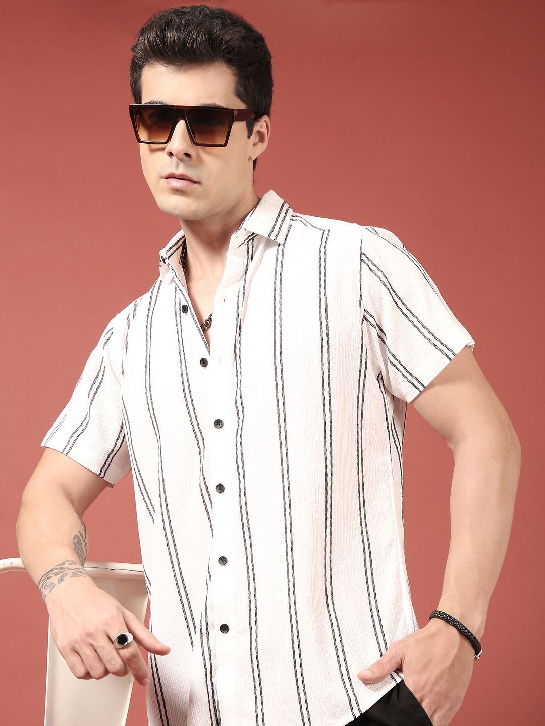 THE BEETEL HOUSE Men Relaxed Fit Vertical Striped Spread Collar Casual Shirt-picture-32