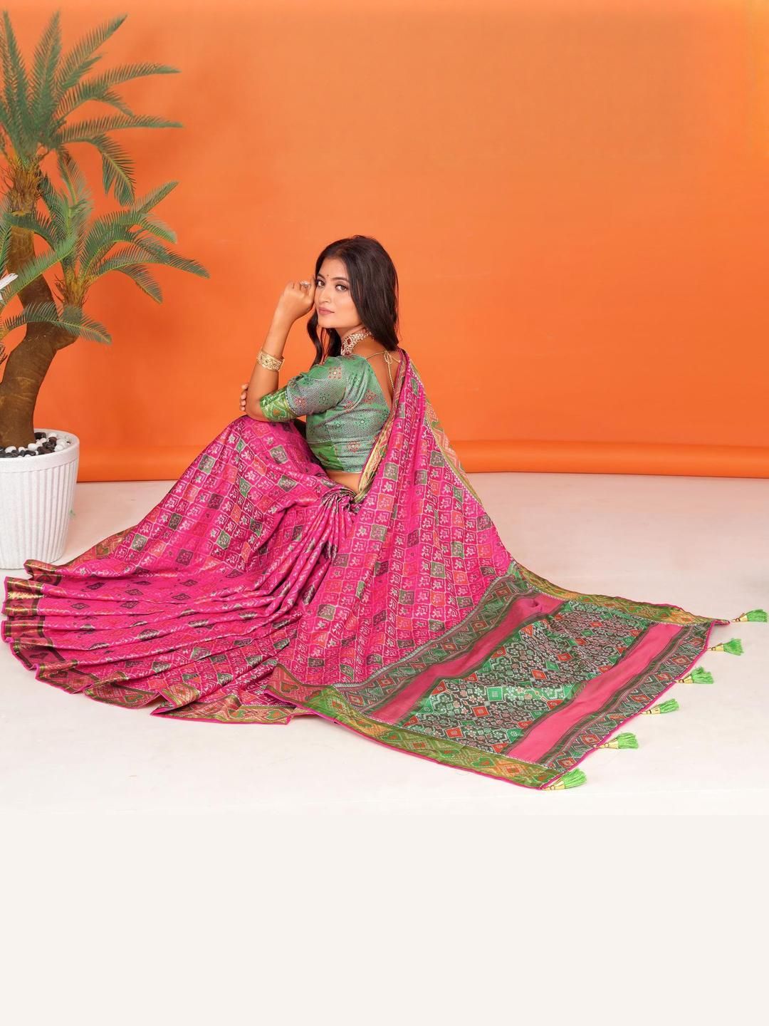jayant creation Pink Silk Blend Patola Sarees-picture-19
