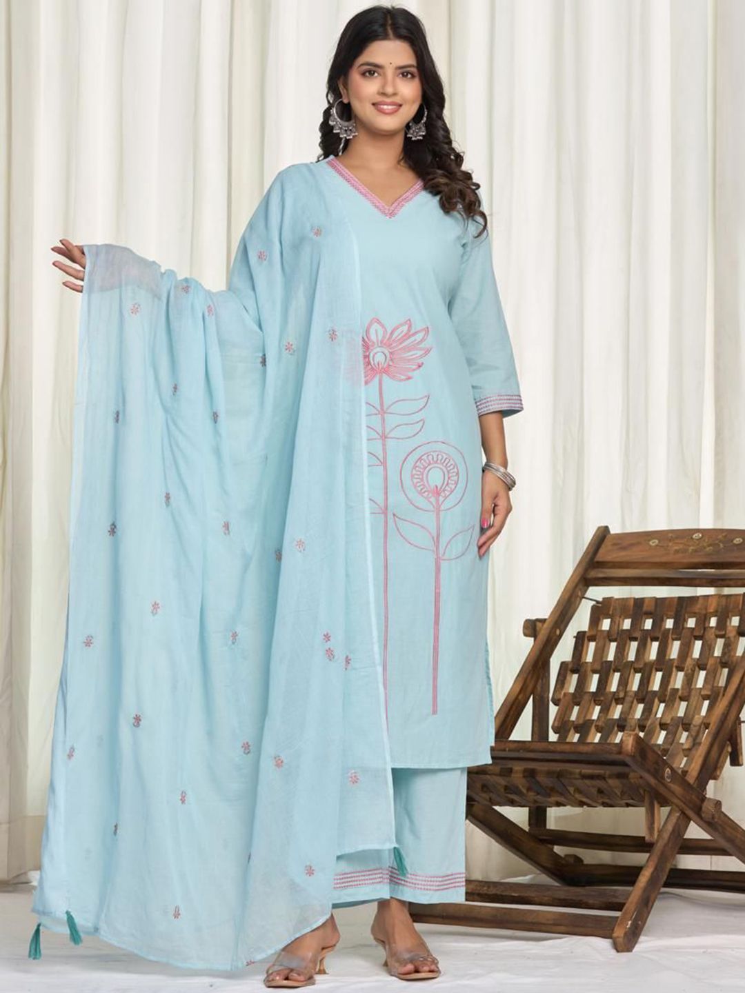 GHUMMAN SONAKSHI Women Embroidered Regular Pure Cotton Kurta with Palazzos & Dupatta