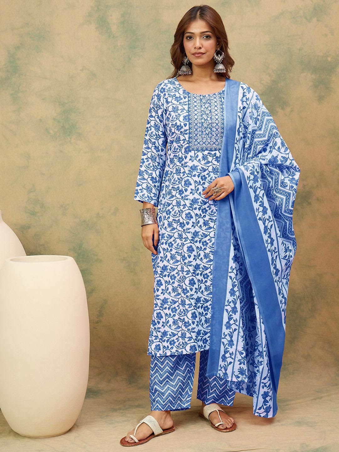 Varanga Women Floral Printed Kurta with Palazzo & Dupatta