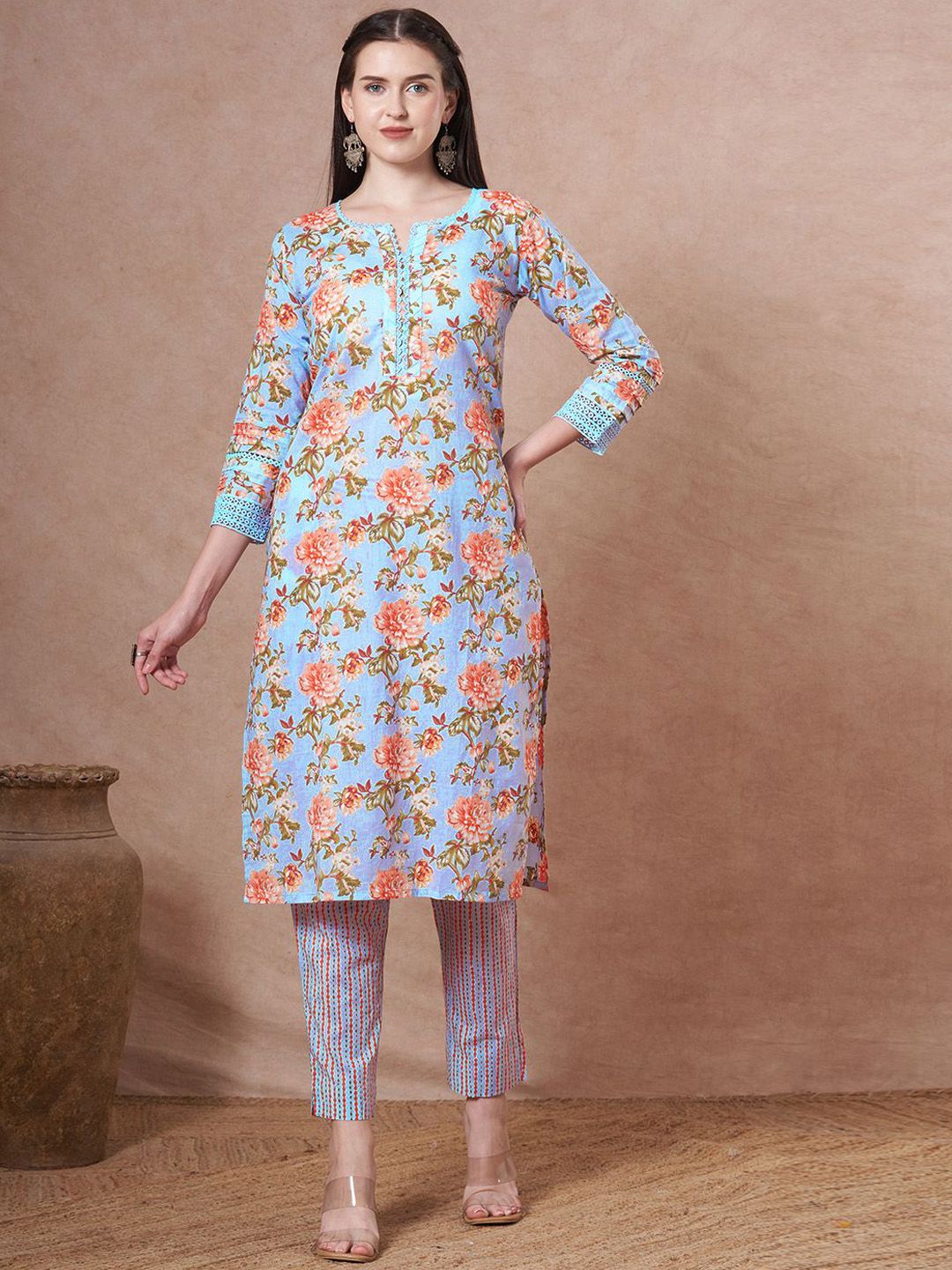 FASHOR Women Pure Cotton Printed Floral Straight Fit Kurta Sets