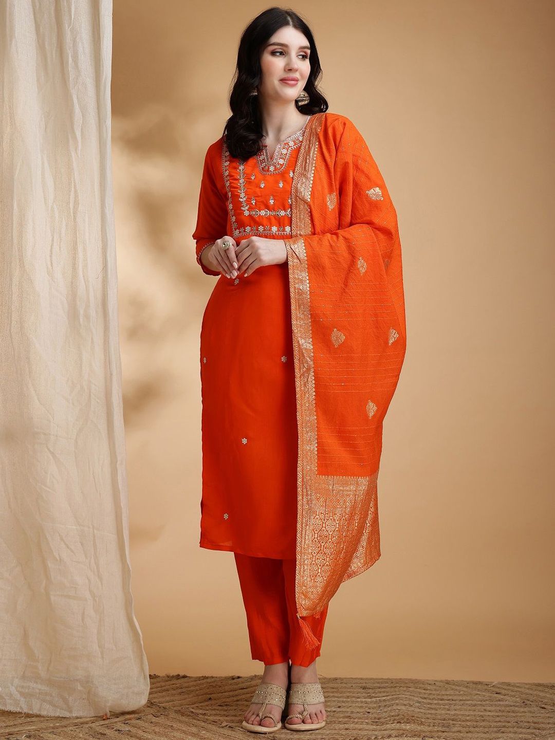 Omicron Fab Women Ethnic Motifs Embroidered Kurta with Pyjama & Dupatta
