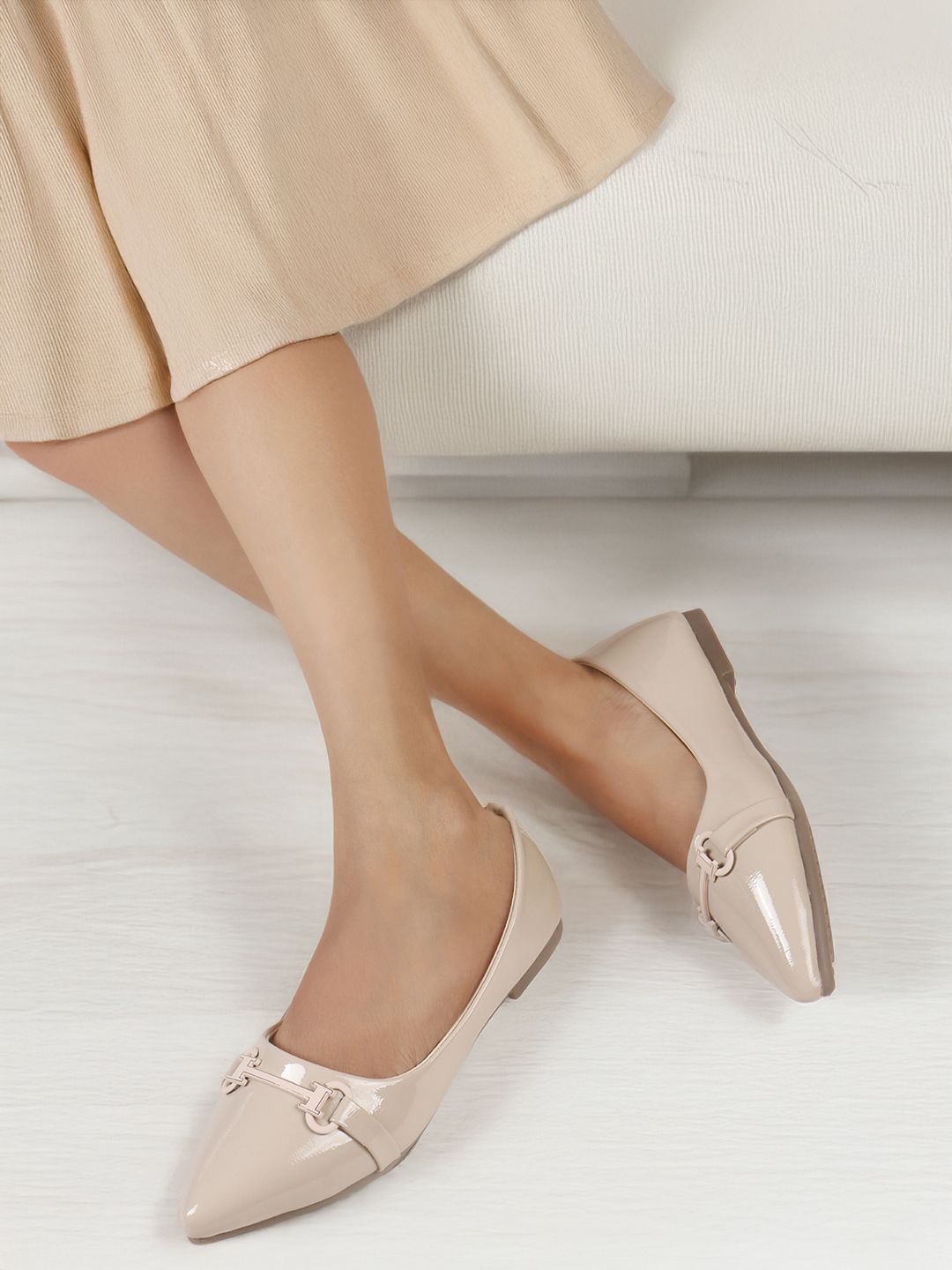 Lavie Women Pointed Toe Ballerinas with Buckle-picture-22