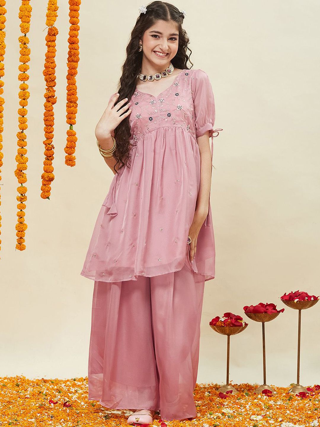 CurlyTales Girls Embroidered Regular Mirror Work Kurta with Sharara