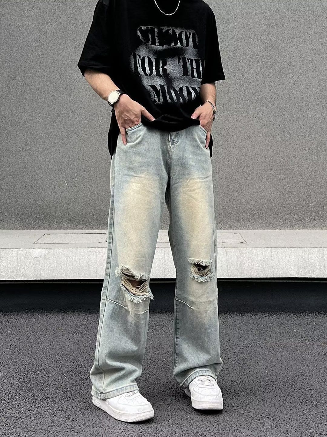 StyleCast Men Comfort Mid-Rise Low Distress Light Fade Stretchable Jeans-picture-13