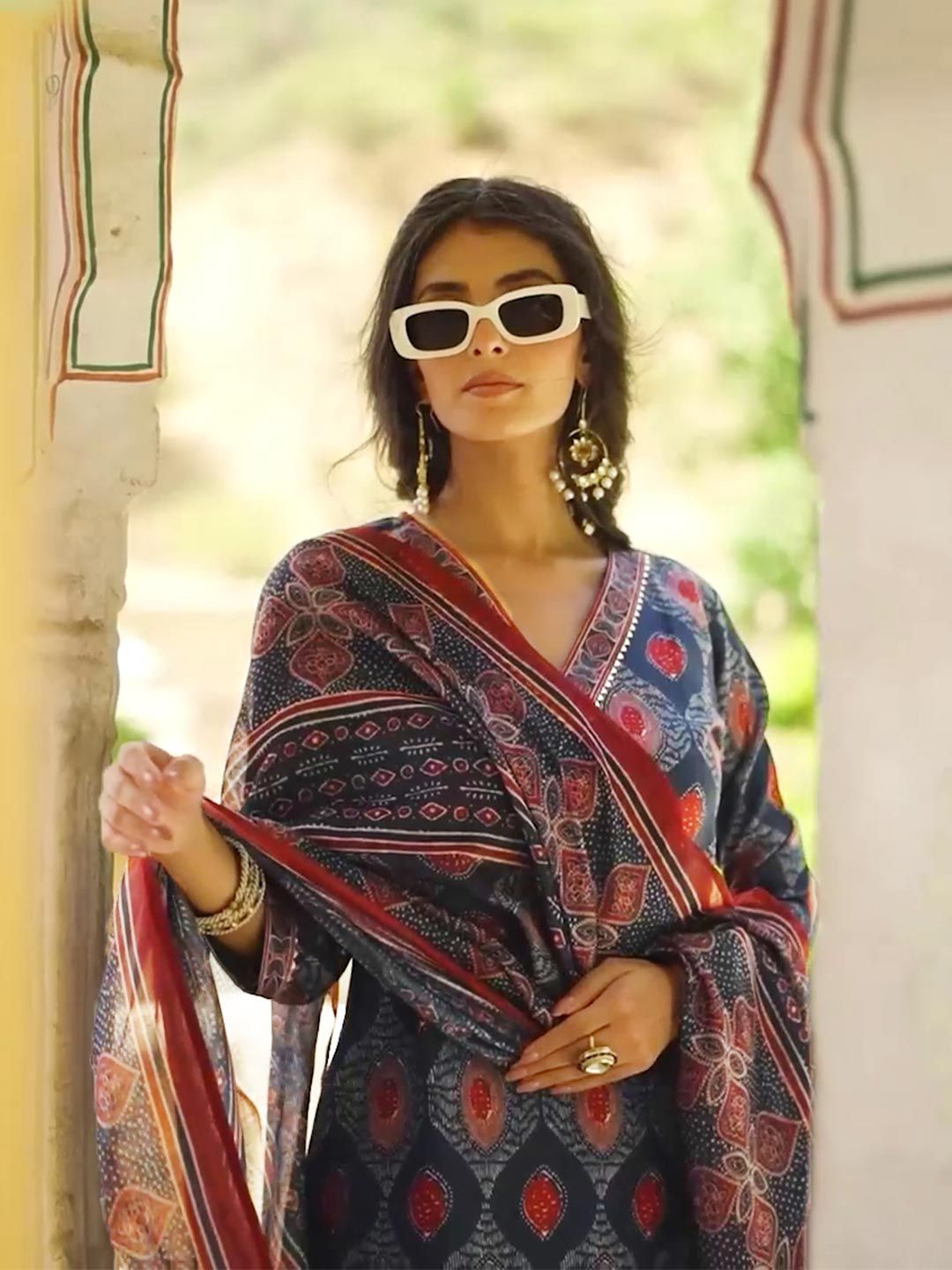 KALINI Women Ethnic Motifs Printed Kurta with Trousers & Dupatta