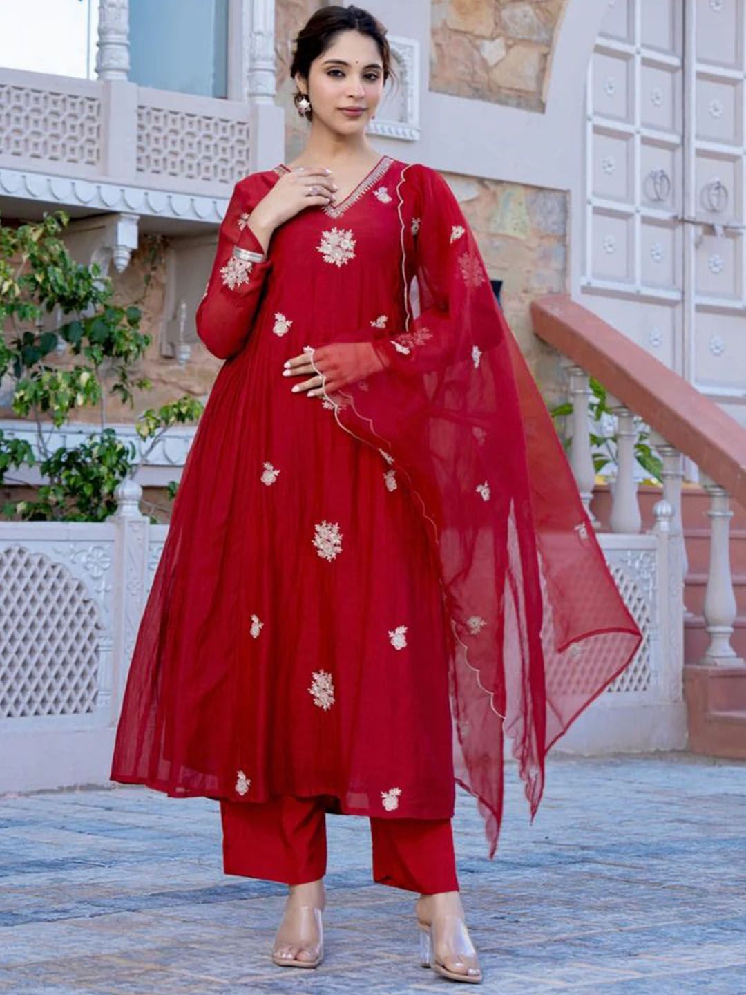 Brand Hill Embroidered V-Neck Sequinned Chanderi Silk Kurta With Trousers & Dupatta