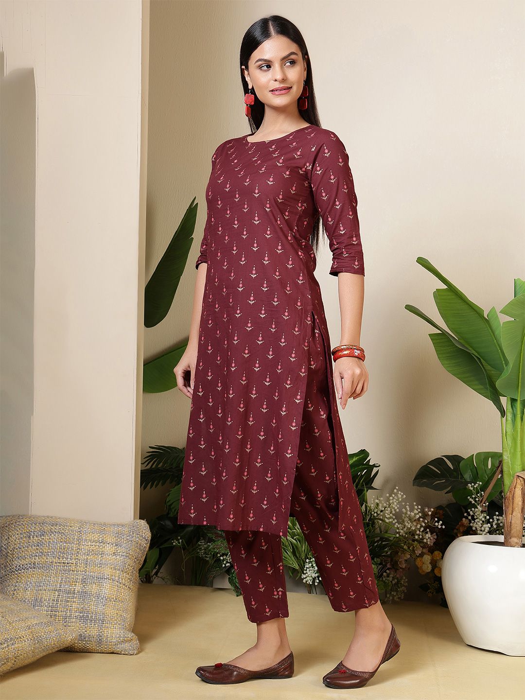Nayo Women Printed Regular Pure Cotton Kurta with Palazzos
