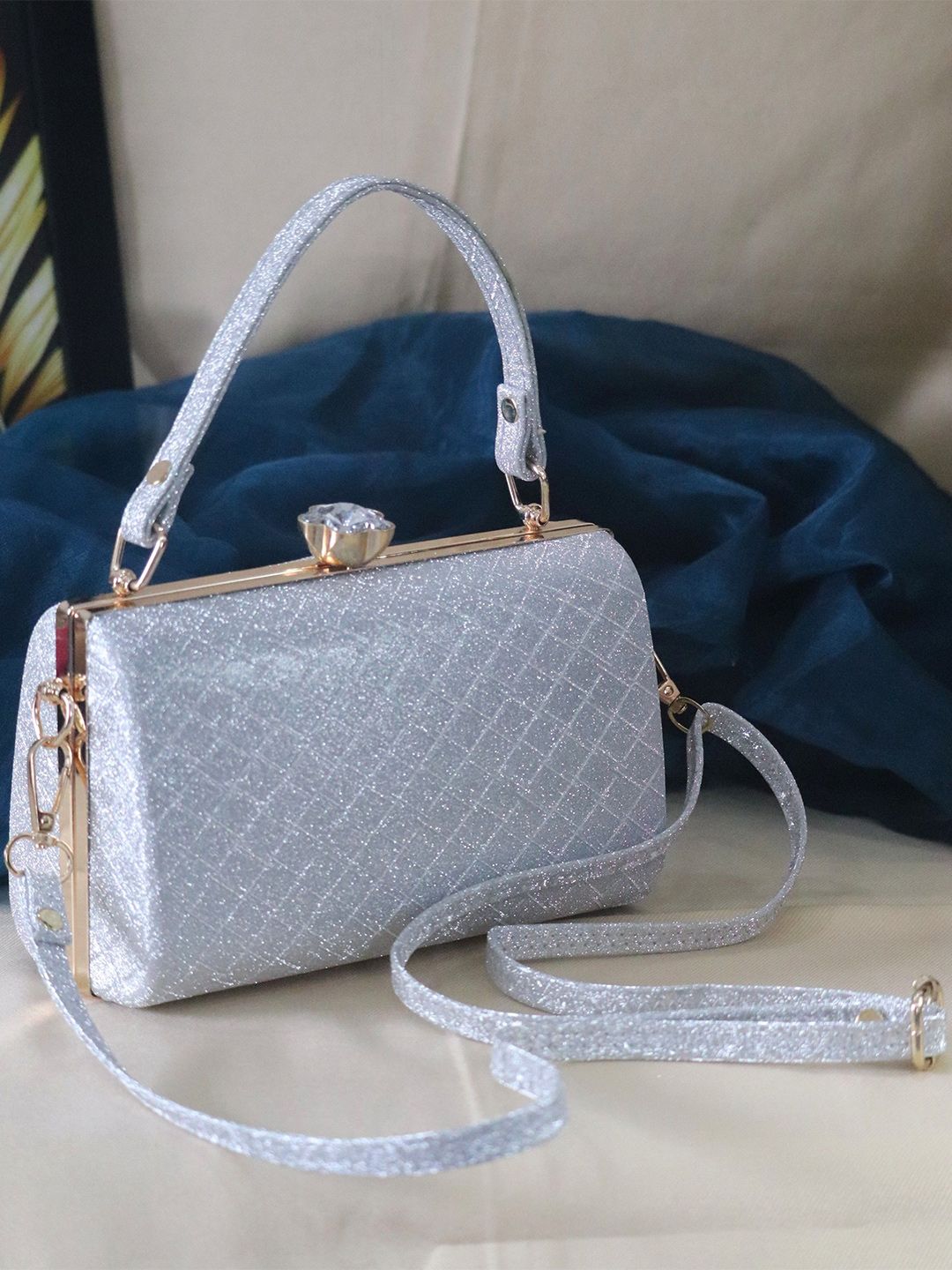 OSTY Textured Shoulder Strap Box Clutch-picture-26