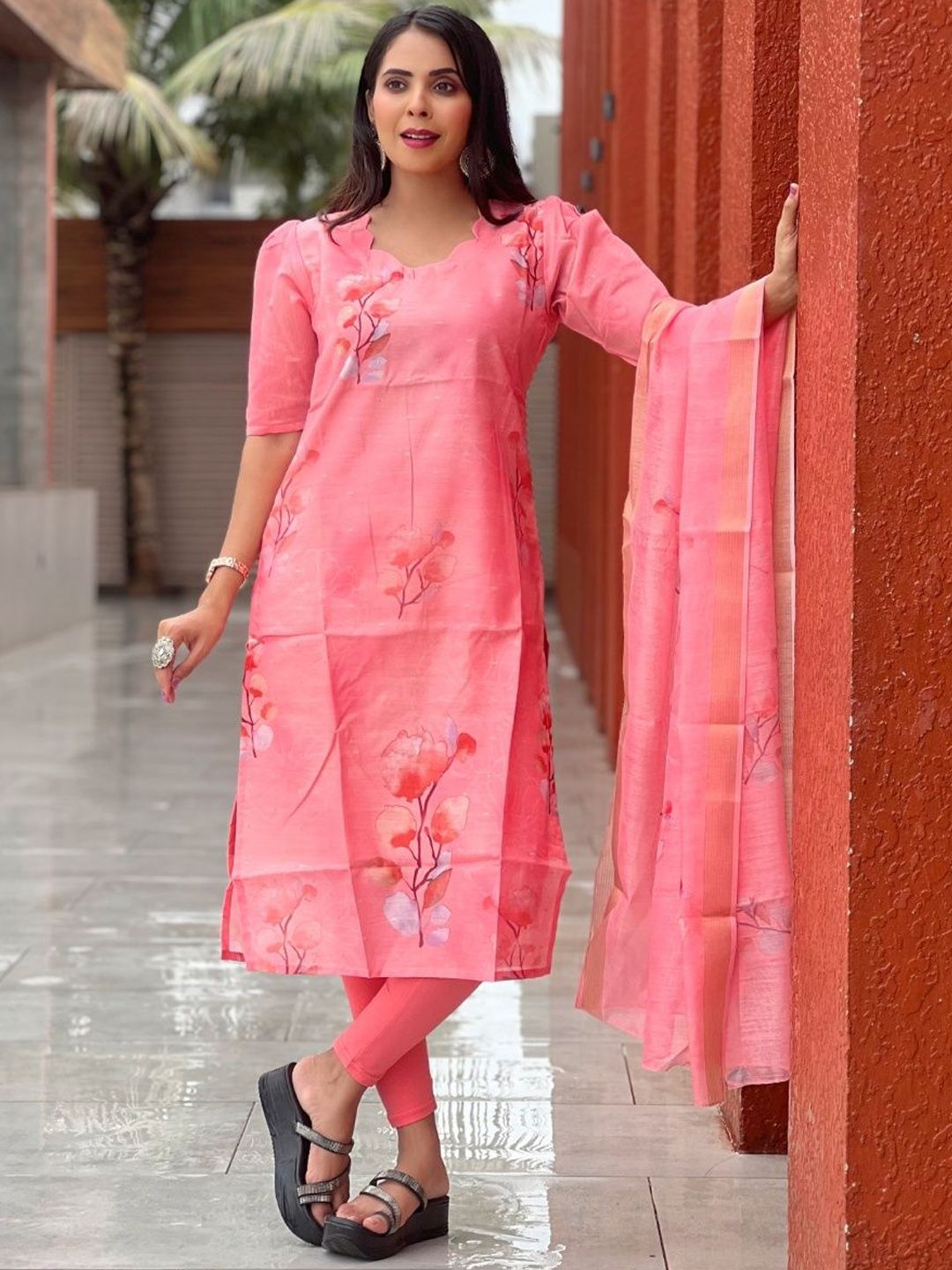BOSARU Women Floral Printed Kurta with Leggings & Dupatta