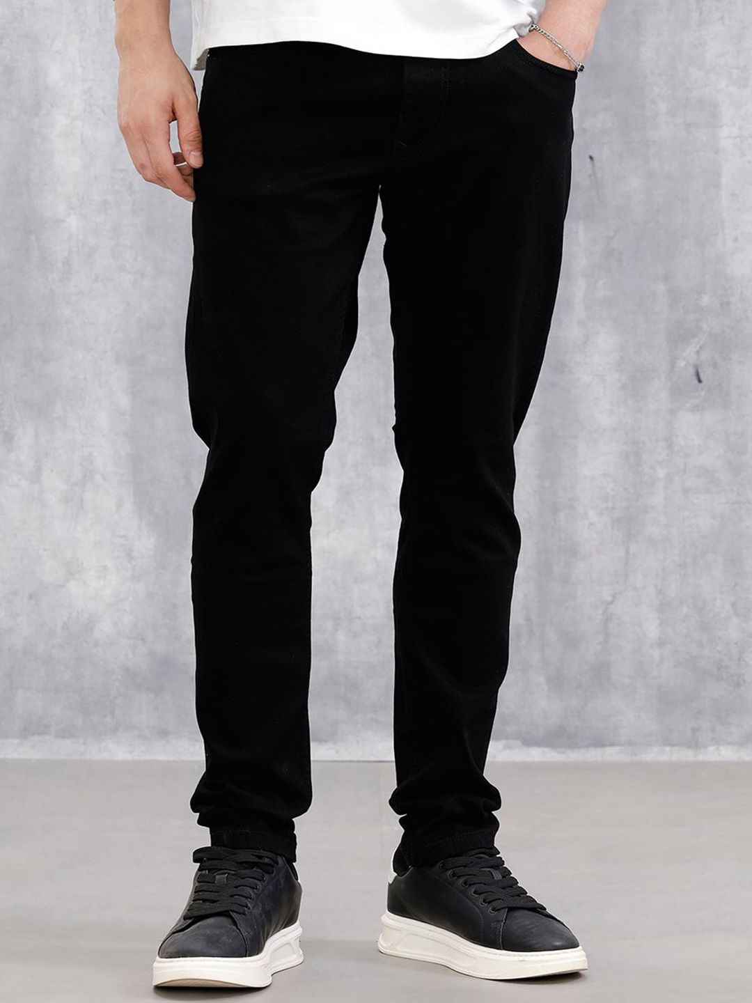 WROGN Men Comfort Slim Fit Mid-Rise Jeans-picture-38