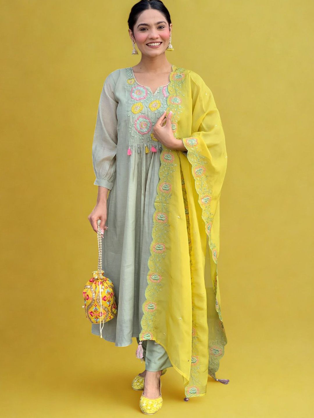CREEPER Ethnic Motifs Embroidered Notch Neck Thread Work Kurta With Trousers & Dupatta-picture-29