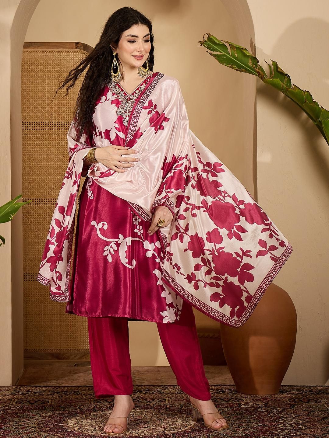 Sangria Women Pink Floral Printed Regular Kurta Set With Trousers & Dupatta