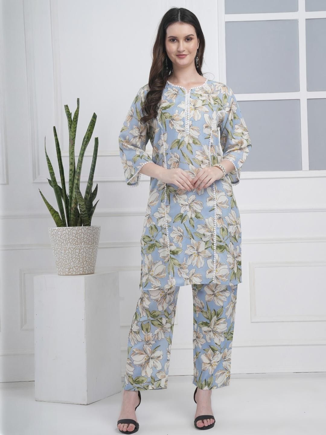 Dreambe Women Floral Printed Regular Kurta with Palazzos