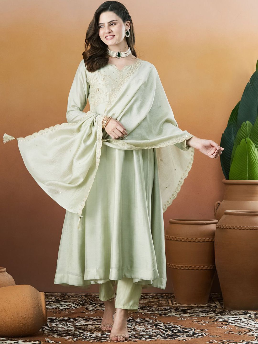 MOKOSH Embroidered Zari Kurta With Trousers & Dupatta