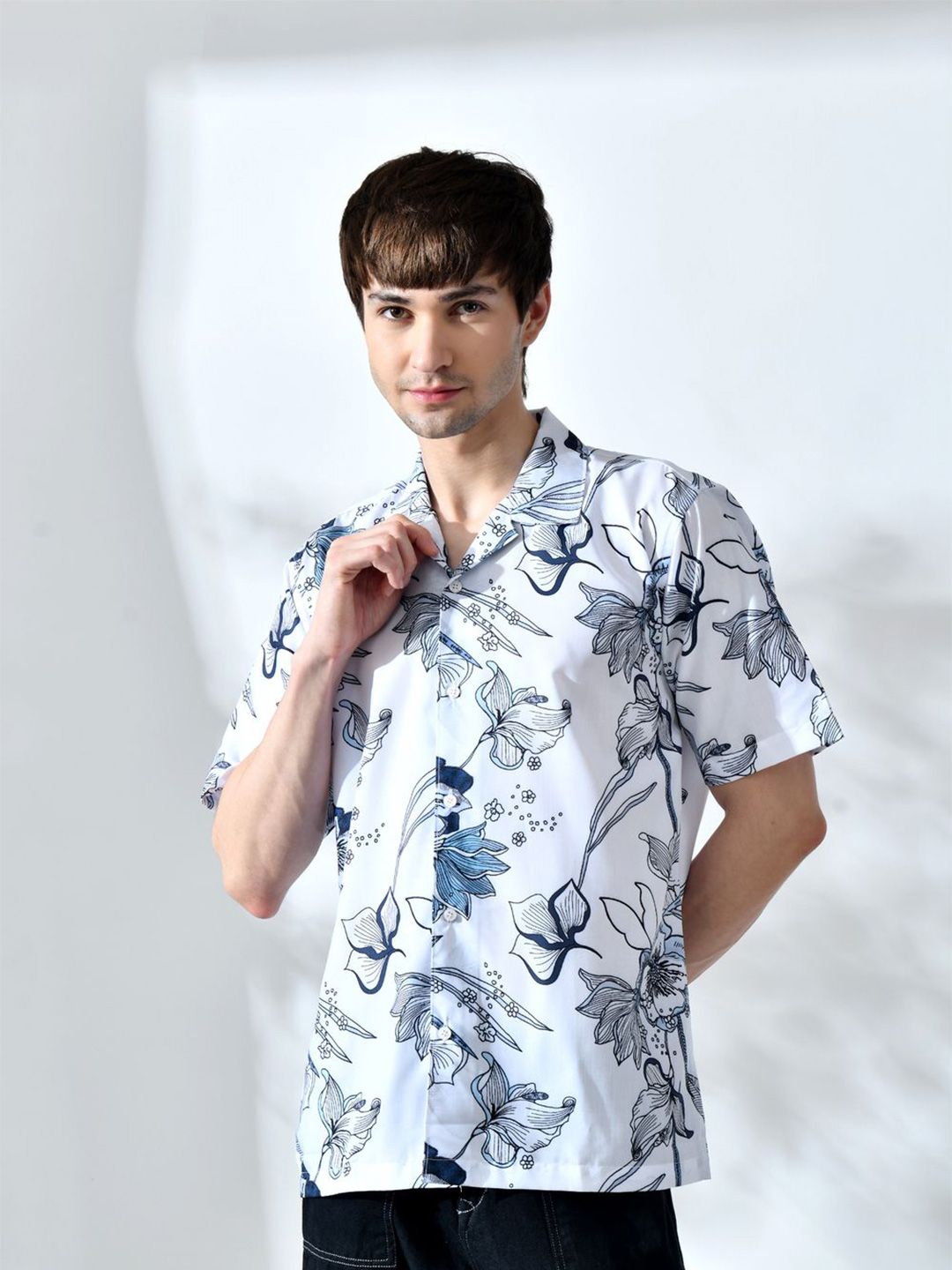 Vestirio Floral Printed Spread Collar Shirt-picture-48
